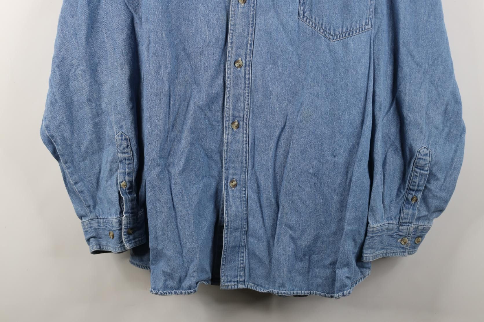 Vintage Vintage 90s Red Wings Hockey Denim Jean Button Down Shirt Size US XL / EU 56 / 4 - 3 Thumbnail