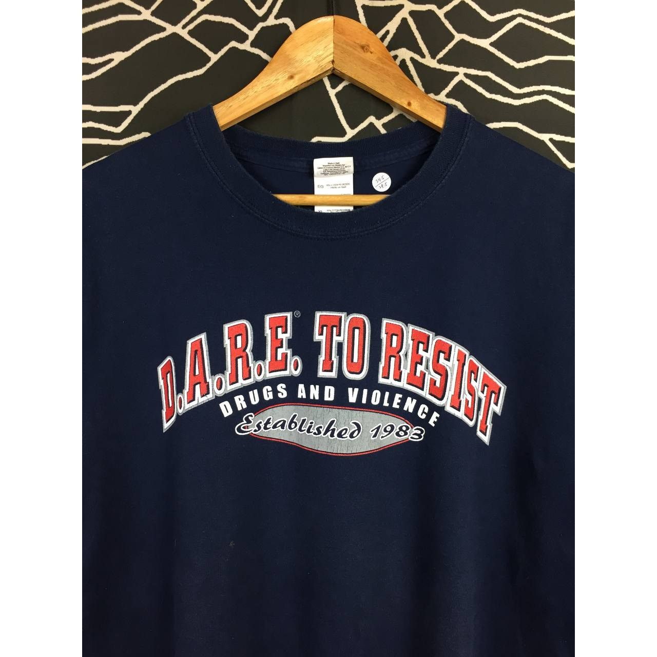 Gildan × Vintage Hillsborough Township New Jersey Police Dare To Resist Tee Size US XL / EU 56 / 4 - 3 Thumbnail