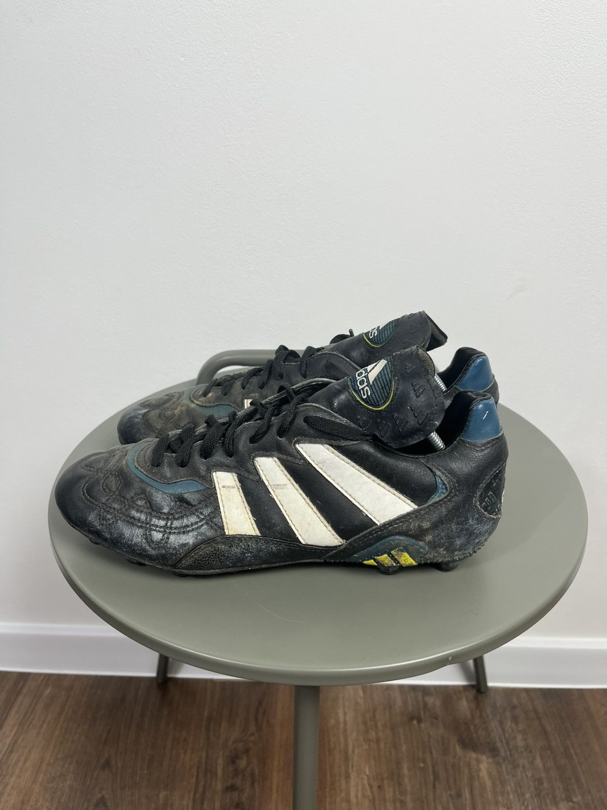 Adidas × Vintage Adidas Predator Touch 1996 Soccer Cleats Black White US 8.5 Size US 8.5 / EU 41-42 - 3 Thumbnail