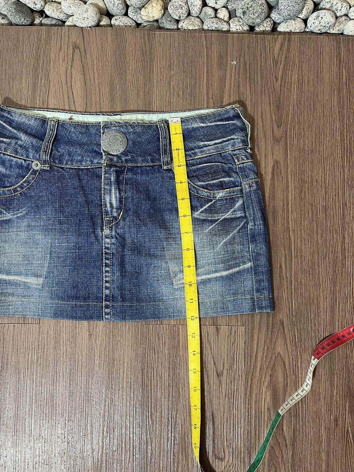 Beauty Beast × Hysteric Glamour × Japanese Brand Y2K Red Pepper whiskers mini skirt Size 31" - 11 Thumbnail
