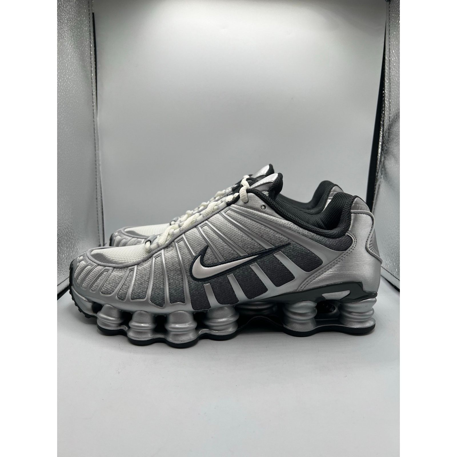 Nike Nike Shox TL “Metallic Silver” size 9 men’s Size US 9 / EU 42 - 1 Thumbnail