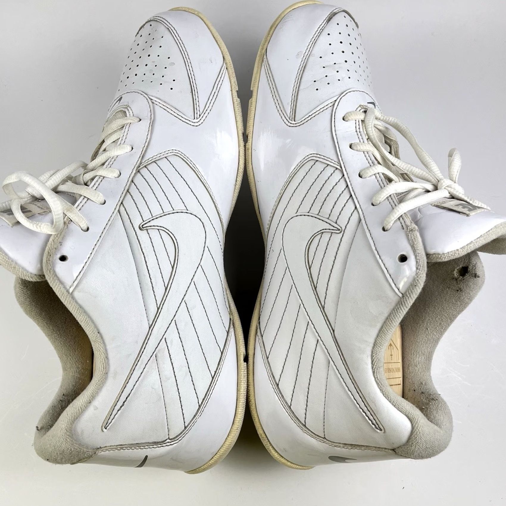 Nike Nike Air Baseline Low Mens Sneakers 11.5 White Silver 386240-111 Athletic Shoes Shoe Sneaker Men Size US 11 / EU 44 - 5 Thumbnail