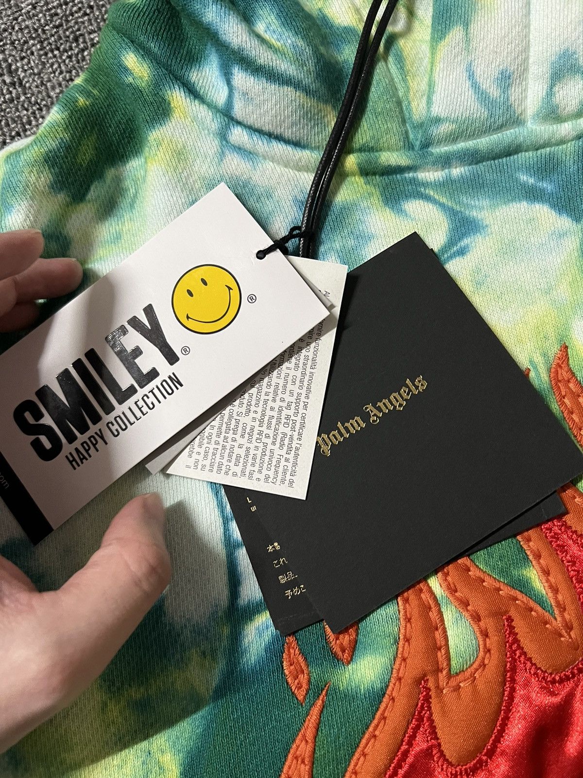 Palm Angels 「retail💲1190」Brand new palm angels x smiley burning hoodie Size US XL / EU 56 / 4 - 6 Thumbnail