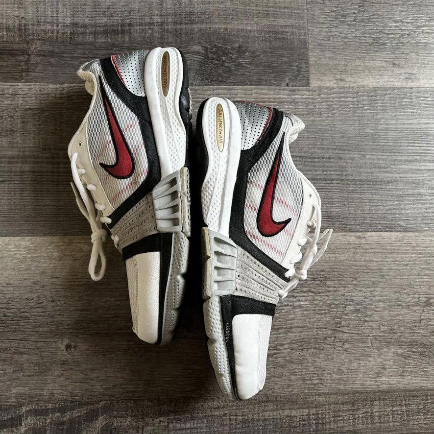 Nike NIKE • Air Edge Trainer (12M) Size US 12 / EU 45 - 10 Thumbnail