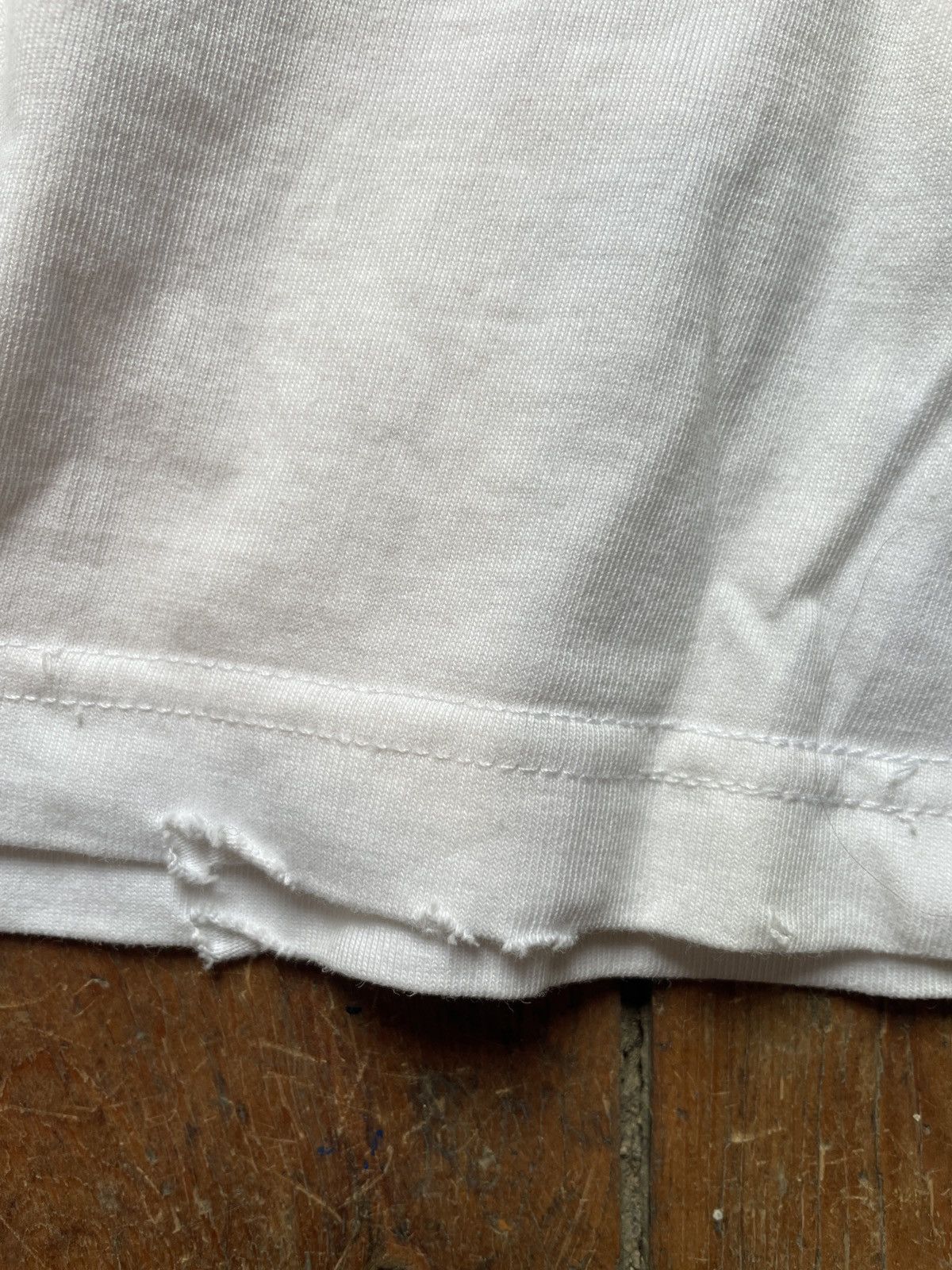 Vintage Vintage Picasso dove longsleeve white t-shirt 70s Size US M / EU 48-50 / 2 - 10 Thumbnail