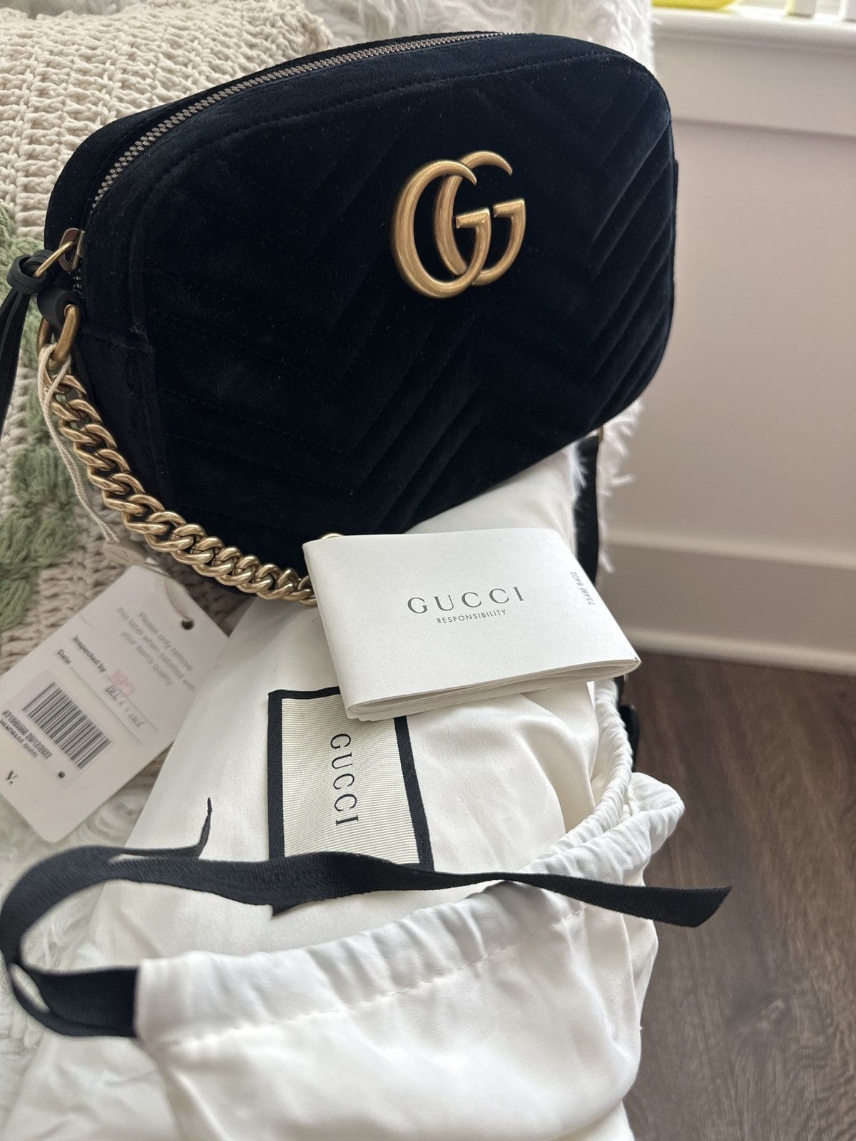 Gucci Gucci GG Marmont Bag in Black Velvet Limited Edition Size ONE SIZE - 10 Thumbnail
