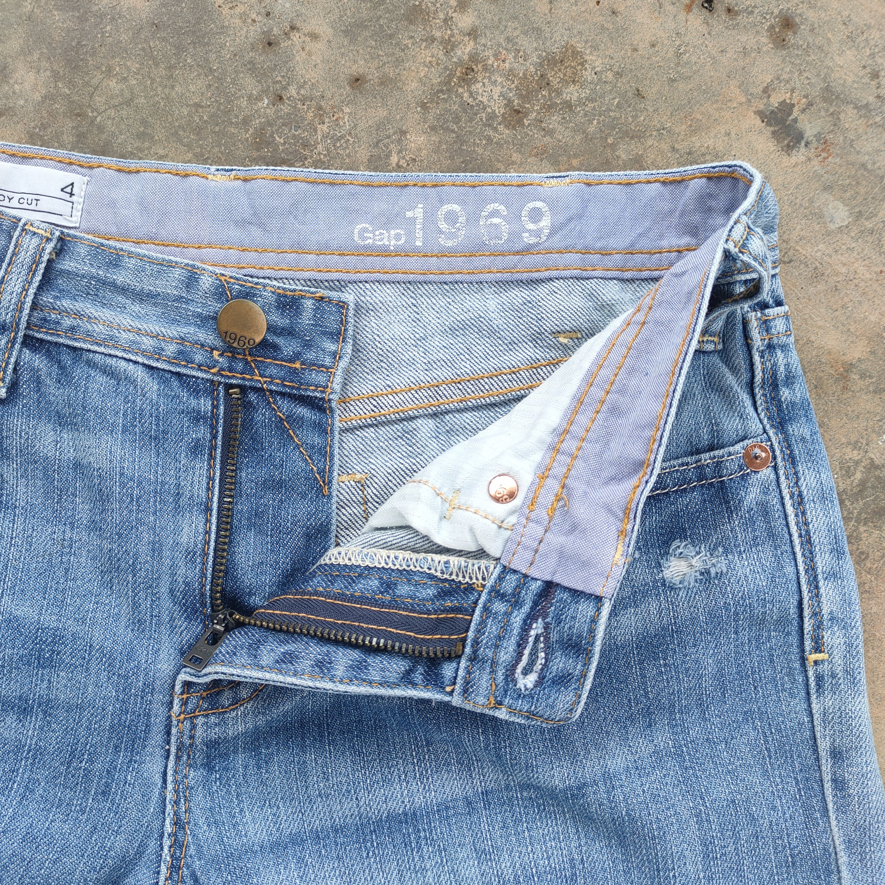 Japanese Brand VINTAGE JAPANESE FADED FLARE DENIM JEANS PANTS Size US 30 / EU 46 - 7 Thumbnail
