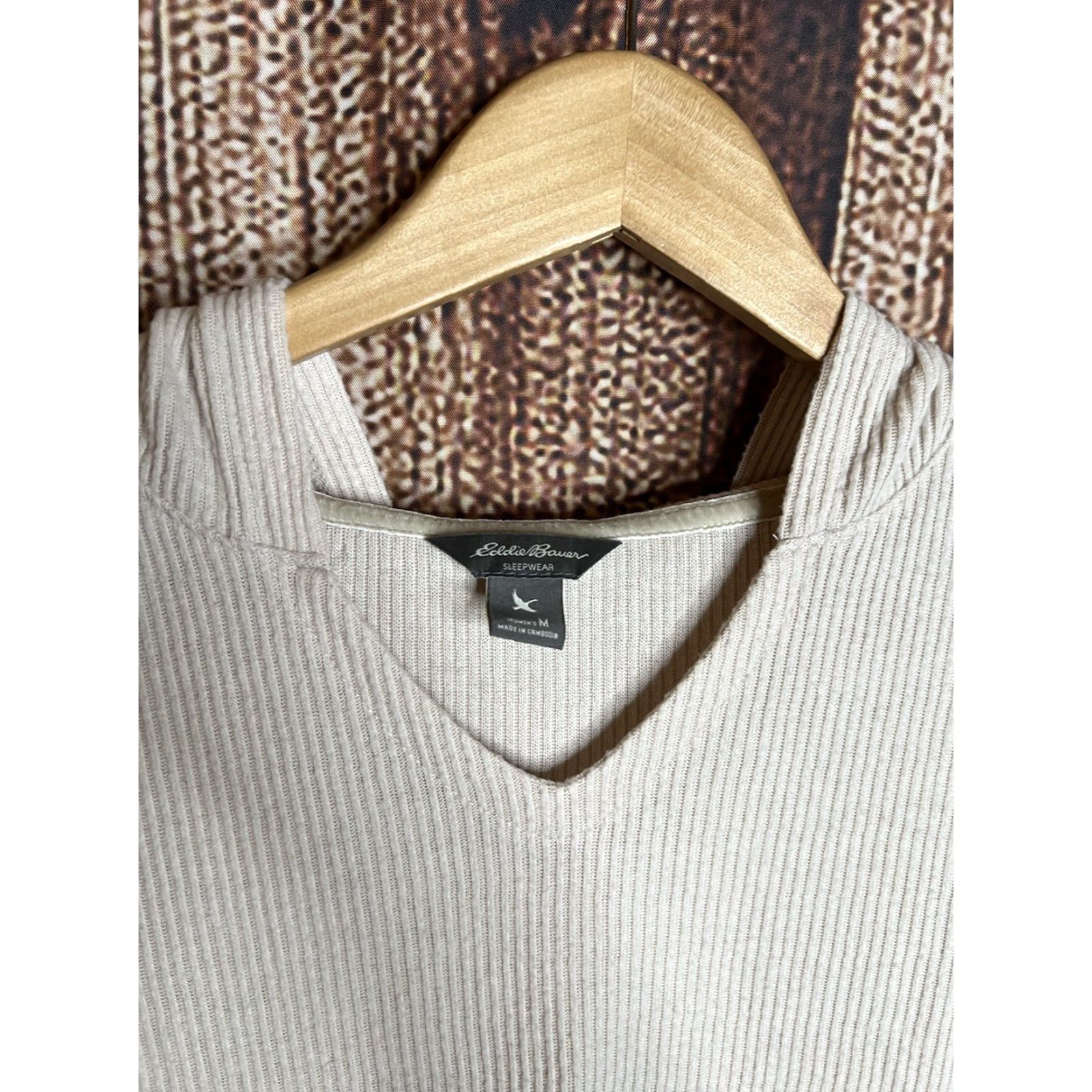 Eddie Bauer Eddie Bauer Hoodie Womens Medium Beige Pullover Sweater Size M / US 6-8 / IT 42-44 - 2 Thumbnail