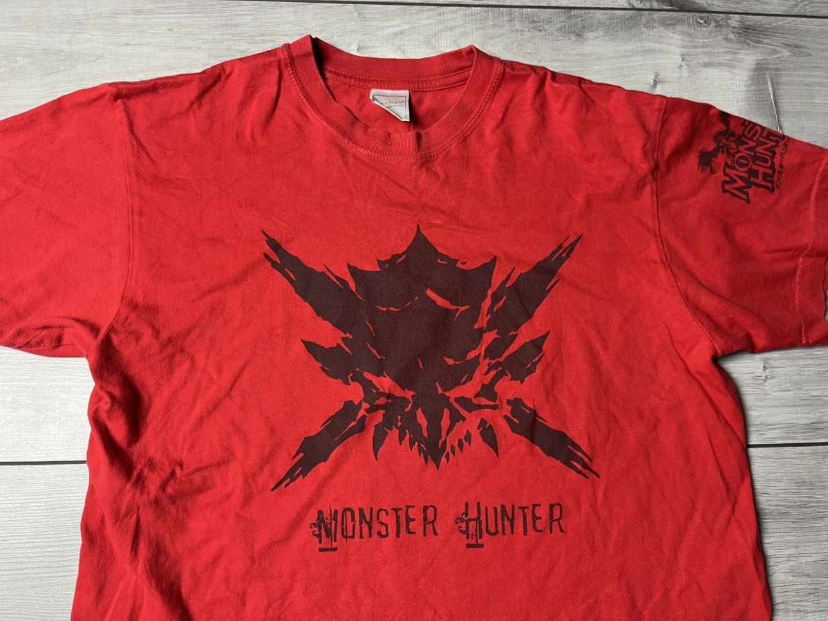 The Game Vintage Monster Hunter Capcom tshirt the game size Small Size US S / EU 44-46 / 1 - 3 Thumbnail