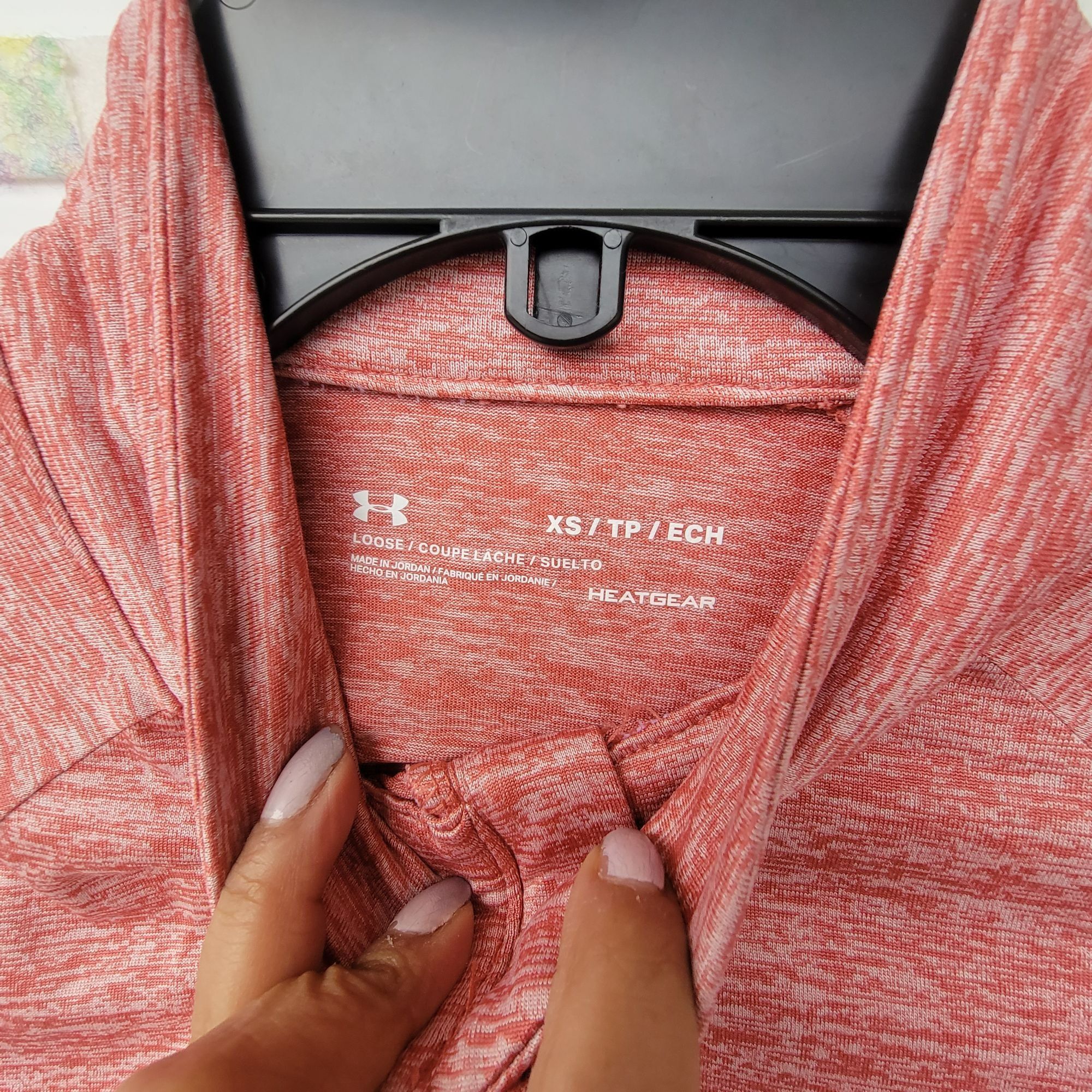 Under Armour ⭐Under Armour Size XS Women's Pullover Shirt Heatgear Loose Size XS / US 0-2 / IT 36-38 - 2 Thumbnail