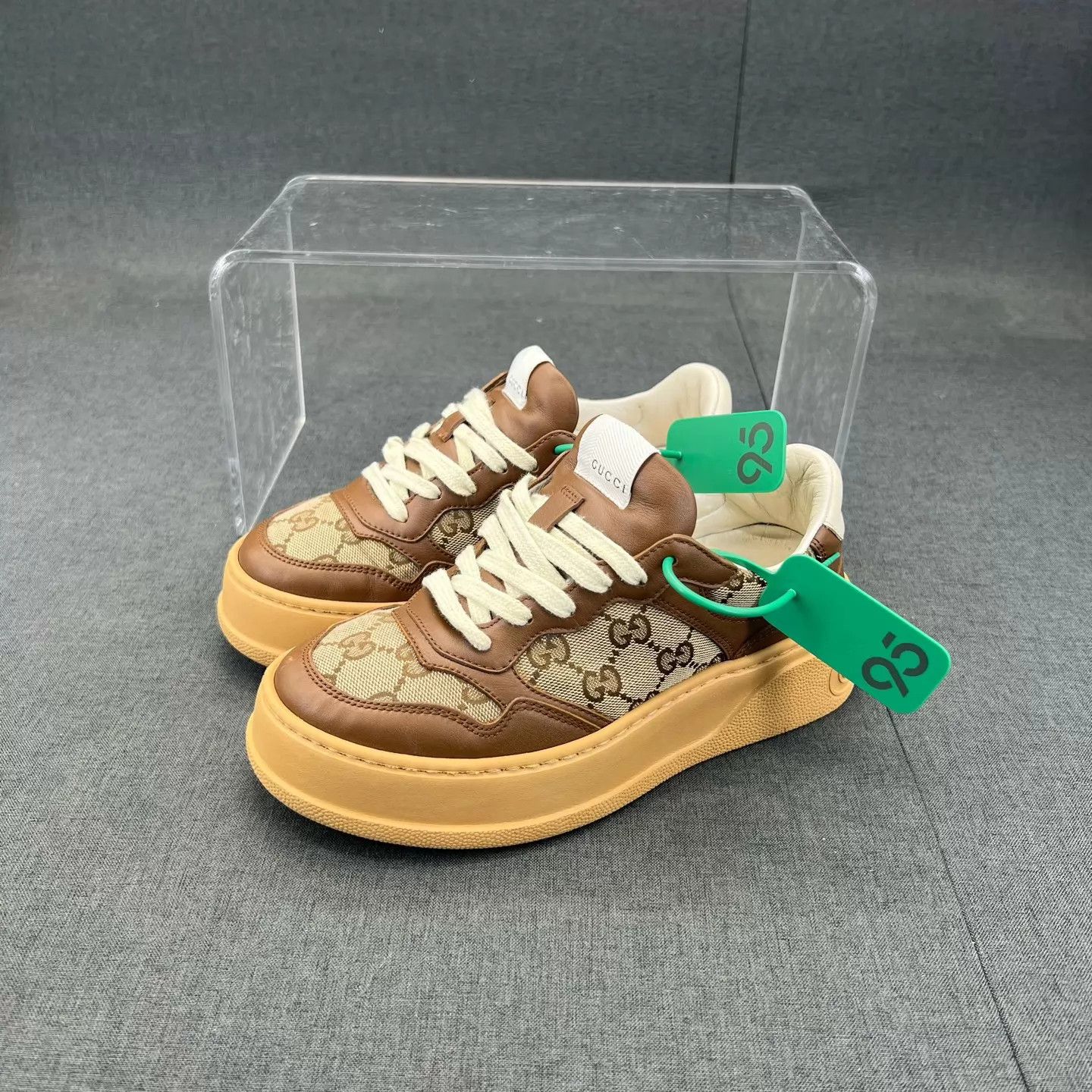 Gucci Gucci Brown Biscuit Sneakers EU35.5 Near New Box Size US 5 / IT 35 - 1 Thumbnail