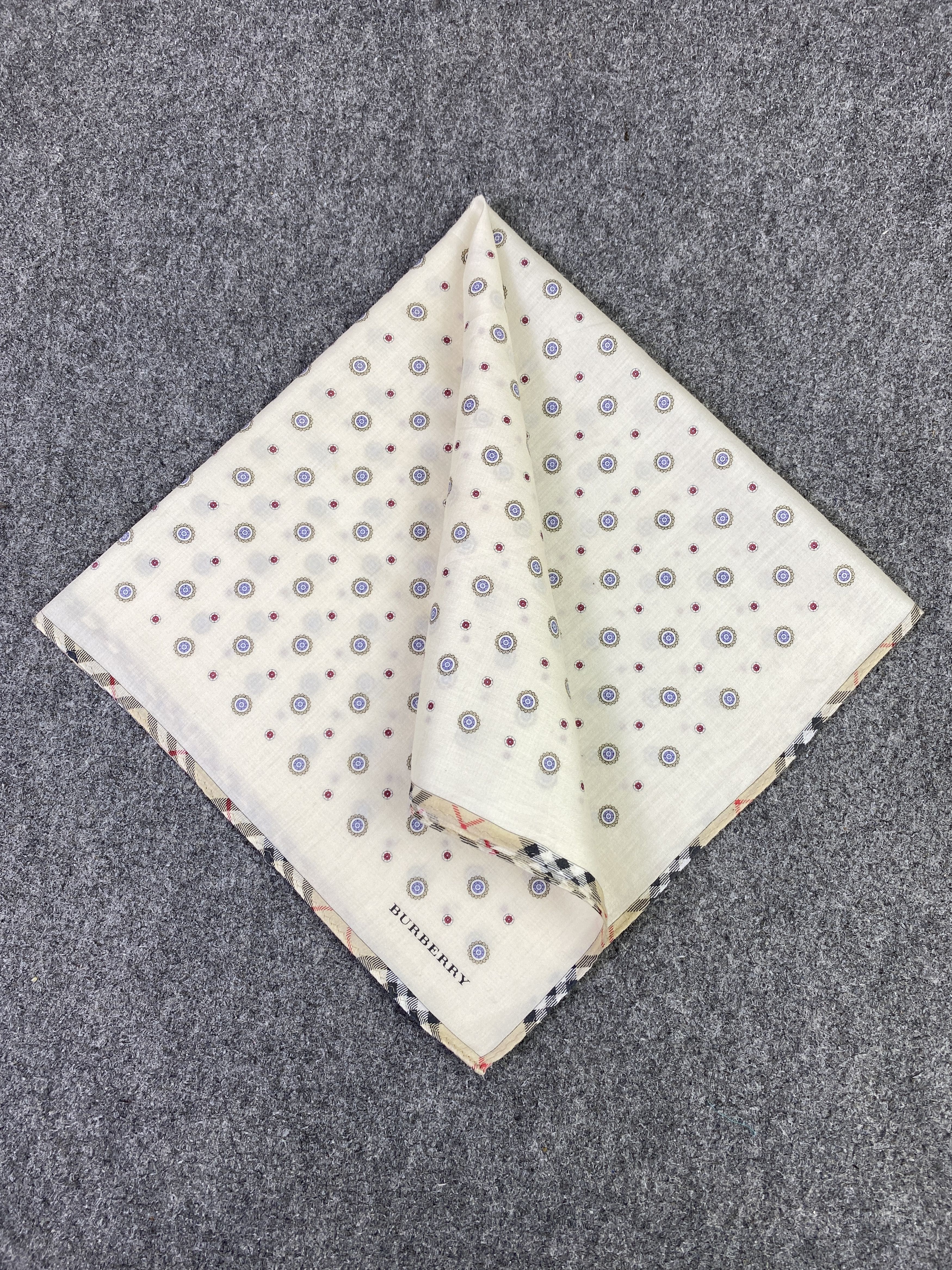 Burberry Vintage Burberry Handkerchief / Neckerchief KT0146 Size ONE SIZE - 3 Thumbnail