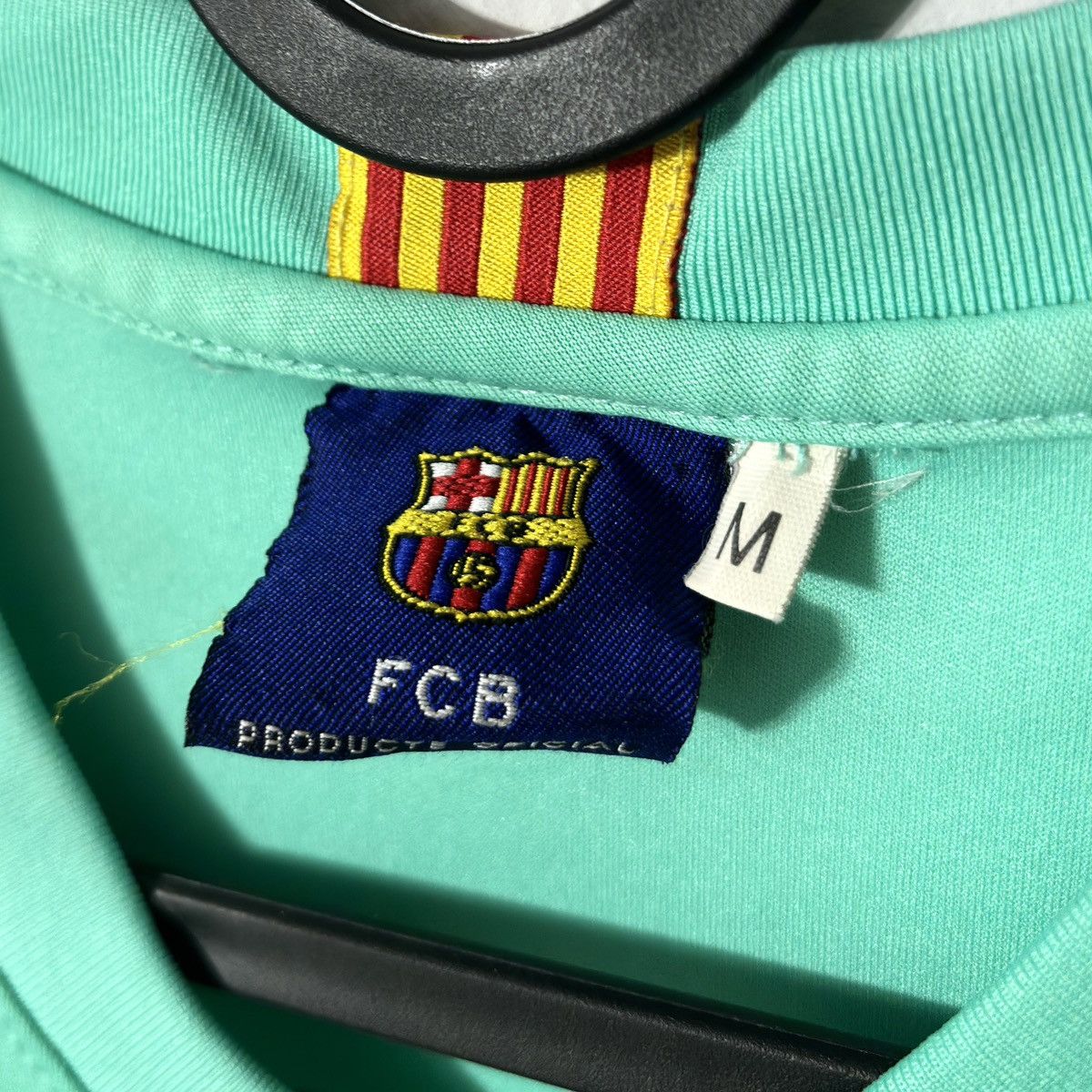 Vintage 2010 2012 FC Barcelona Xavi Vintage Official Soccer Jersey M Size US M / EU 48-50 / 2 - 4 Thumbnail