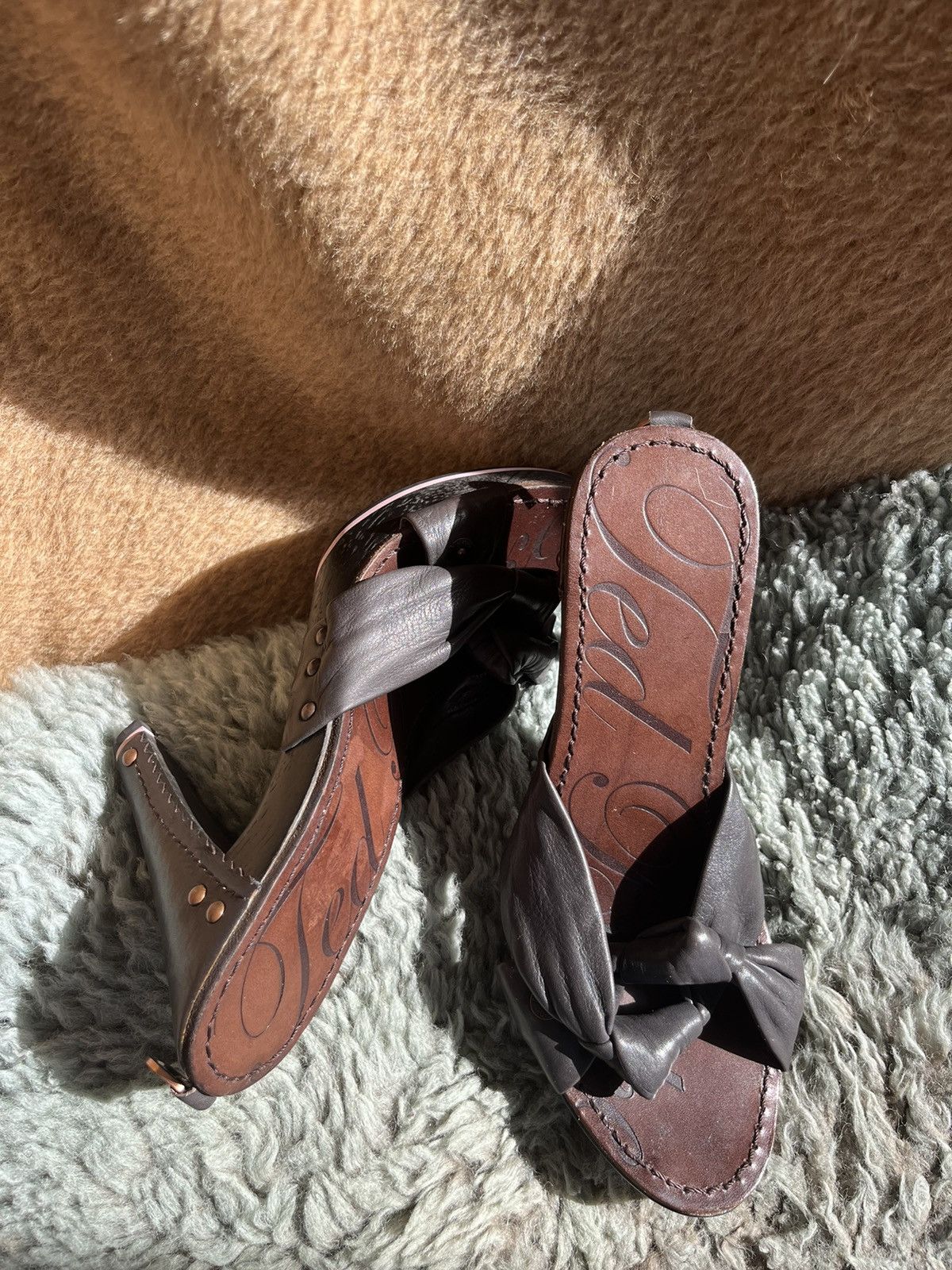 Ted Baker Ted Baker Leather Heels (37EU) Size US 6 / IT 36 - 8 Thumbnail