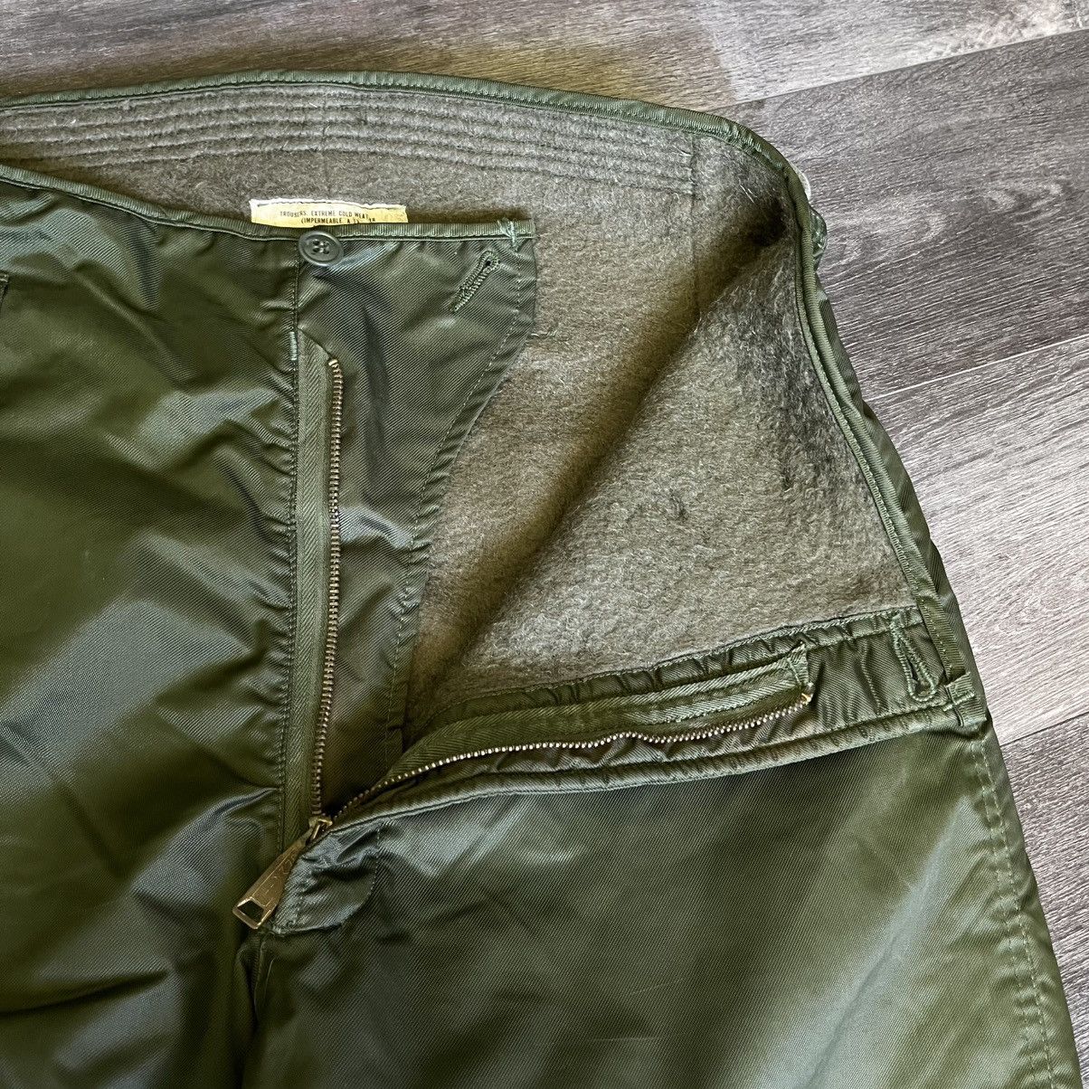 Vintage Vintage 1960s Army Extreme Cold Weather Impermeable Trousers Size US 34 / EU 50 - 13 Thumbnail