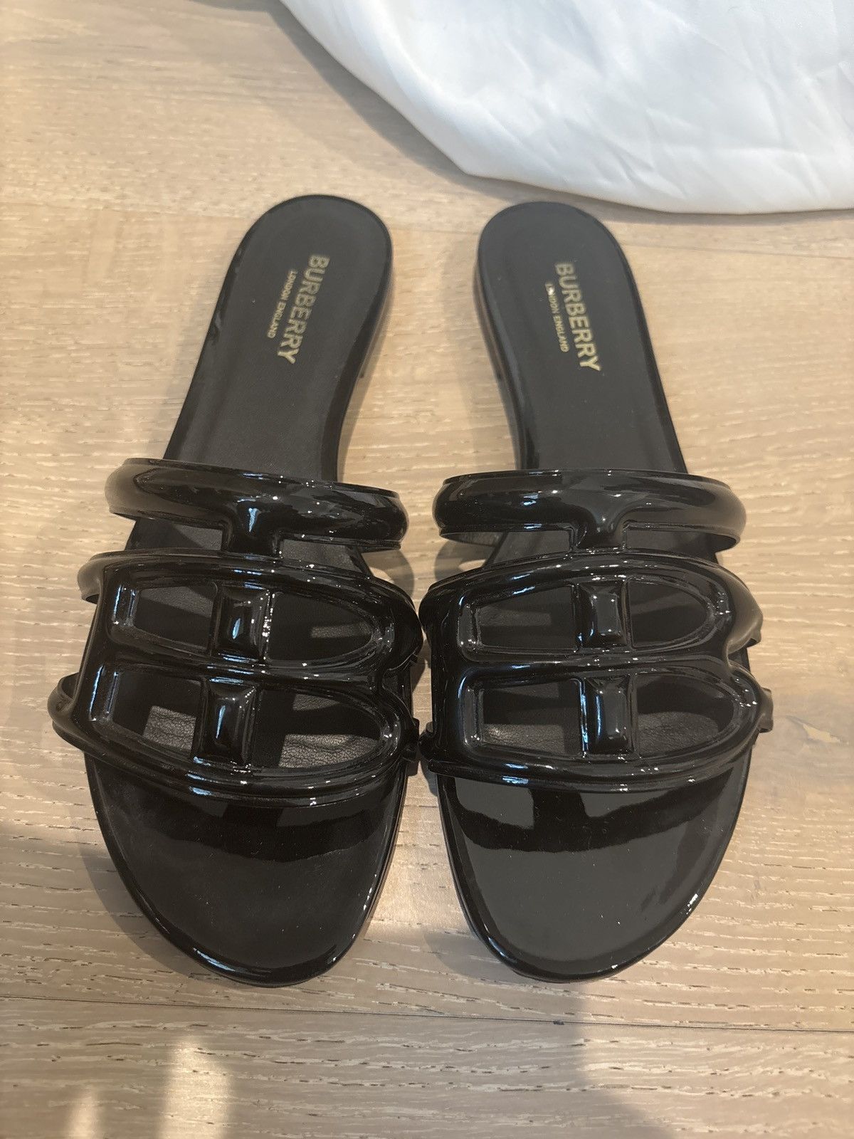 Burberry Burberry Sandals Size US 8.5 / IT 38.5 - 1 Thumbnail