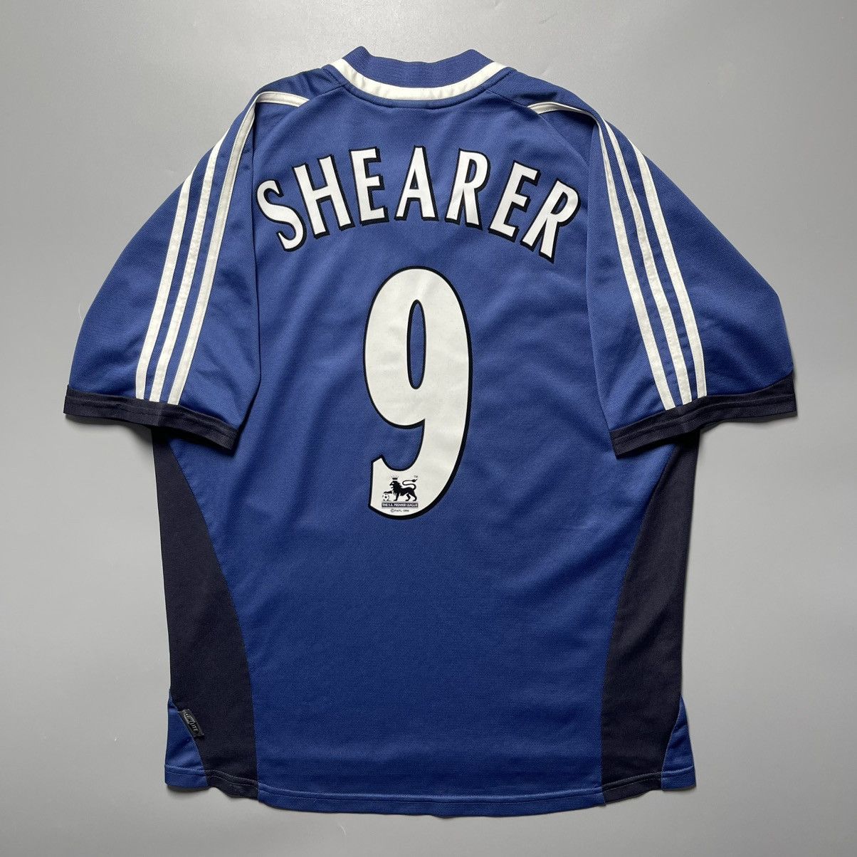 Adidas NEWCASTLE ADIDAS 2001/2002 FOOTBALL AWAY JERSEY #9 SHEARER Size US M / EU 48-50 / 2 - 1 Thumbnail