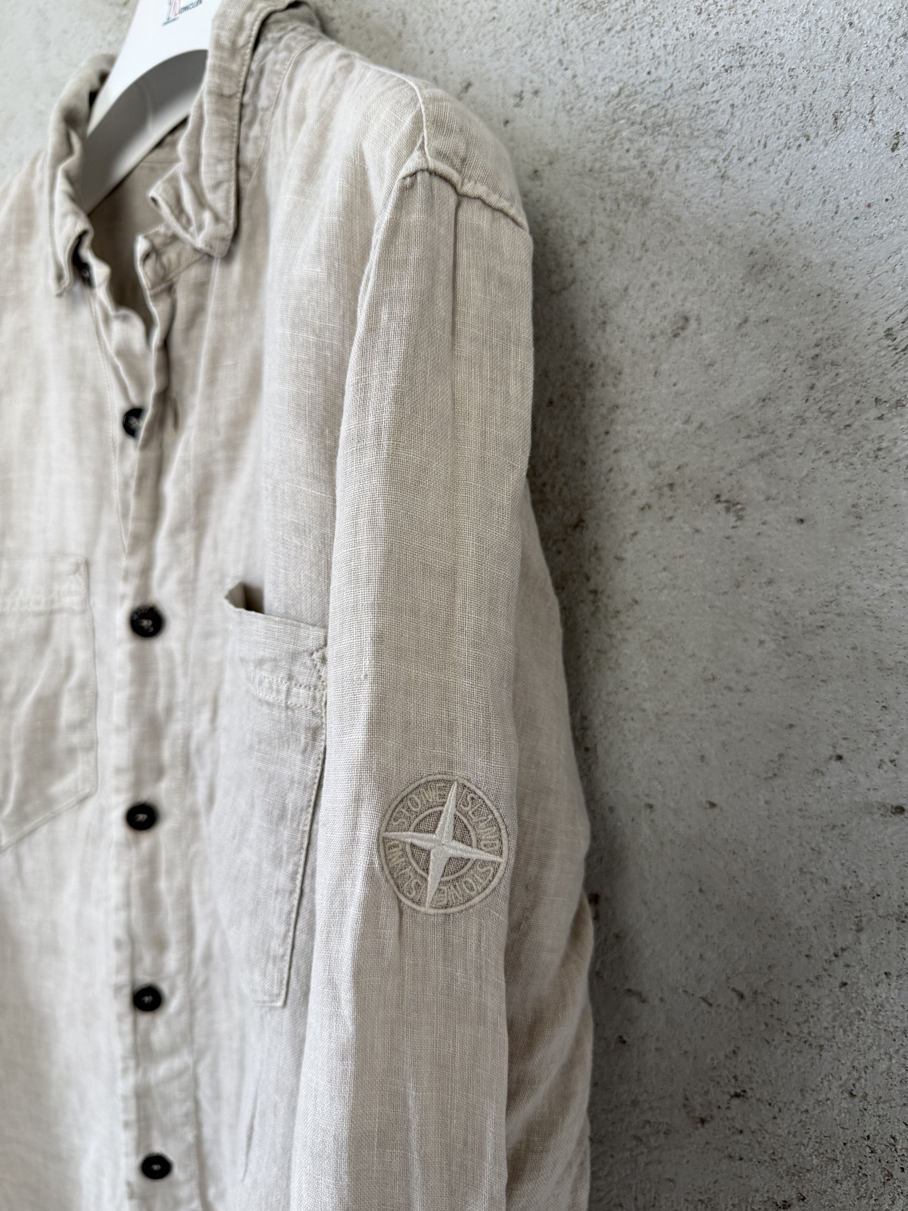 Stone Island Stone Island linen small logo shirt button ups casual Size US S / EU 44-46 / 1 - 3 Thumbnail