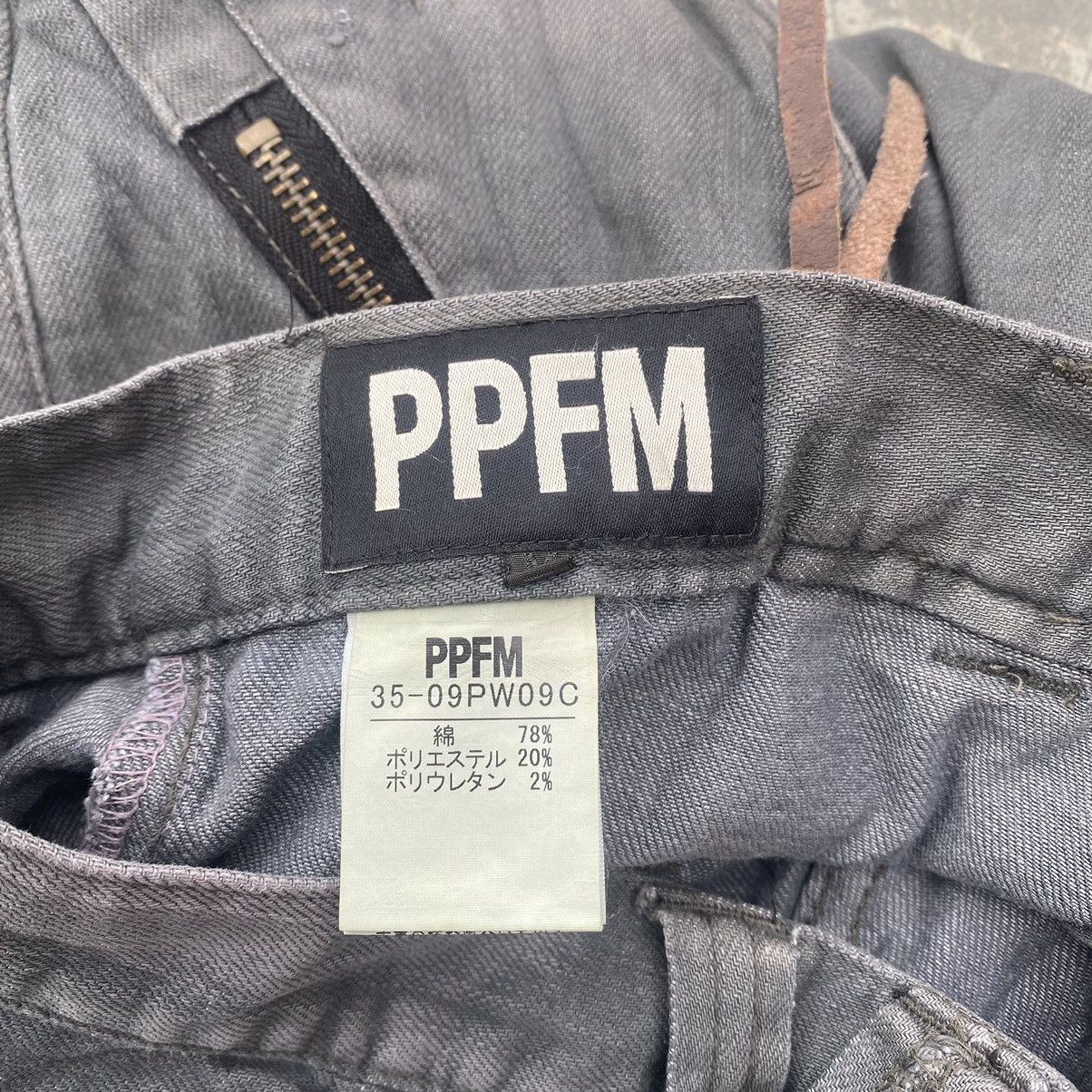 PPFM PPFM Distressed Banana Cut Jeans Size US 33 - 9 Thumbnail