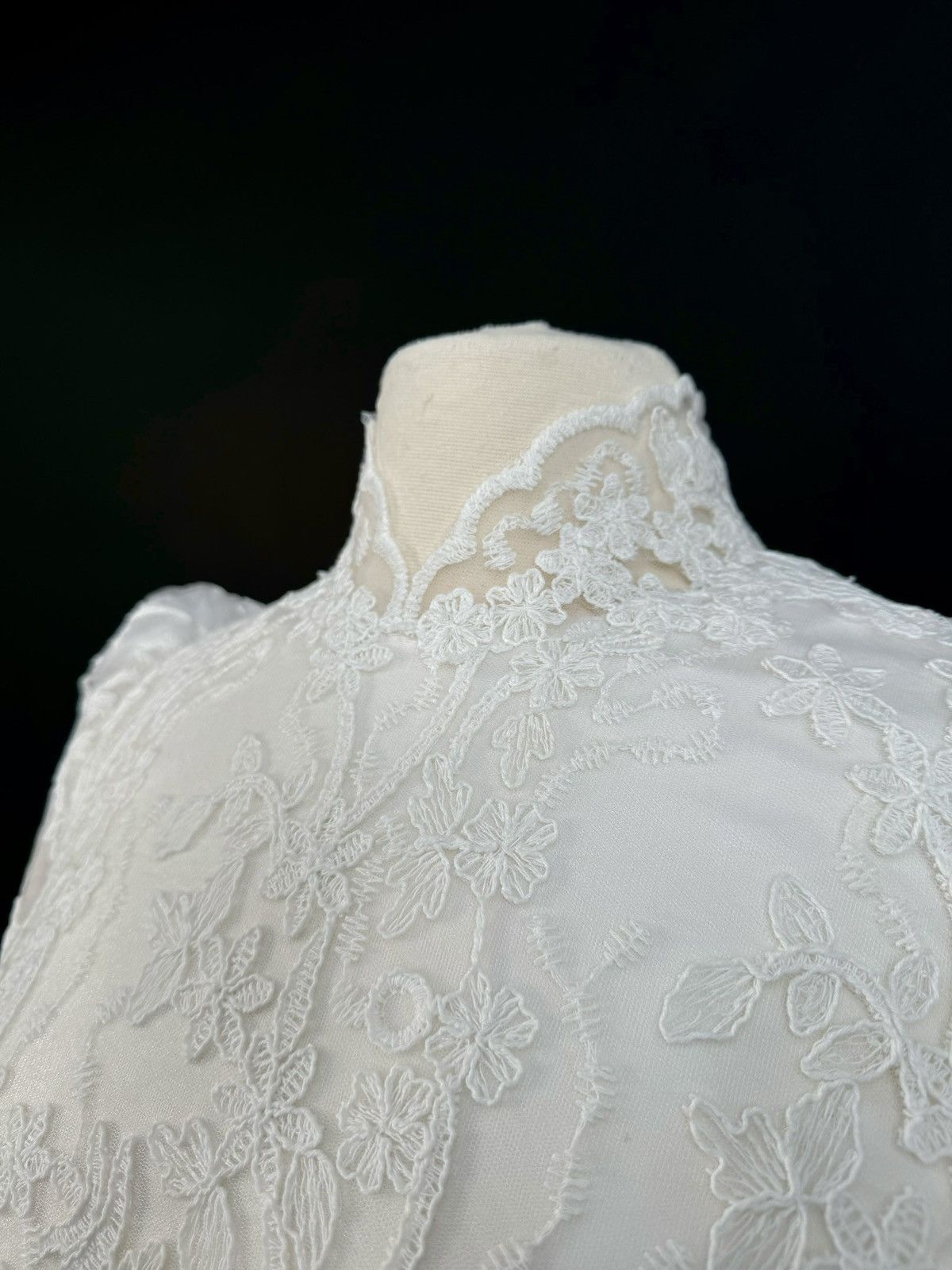 Other Preloved US 14-16 Anna Augusta Guipure Lace Bridal Gown Size XL / US 12-14 / IT 48-50 - 4 Thumbnail