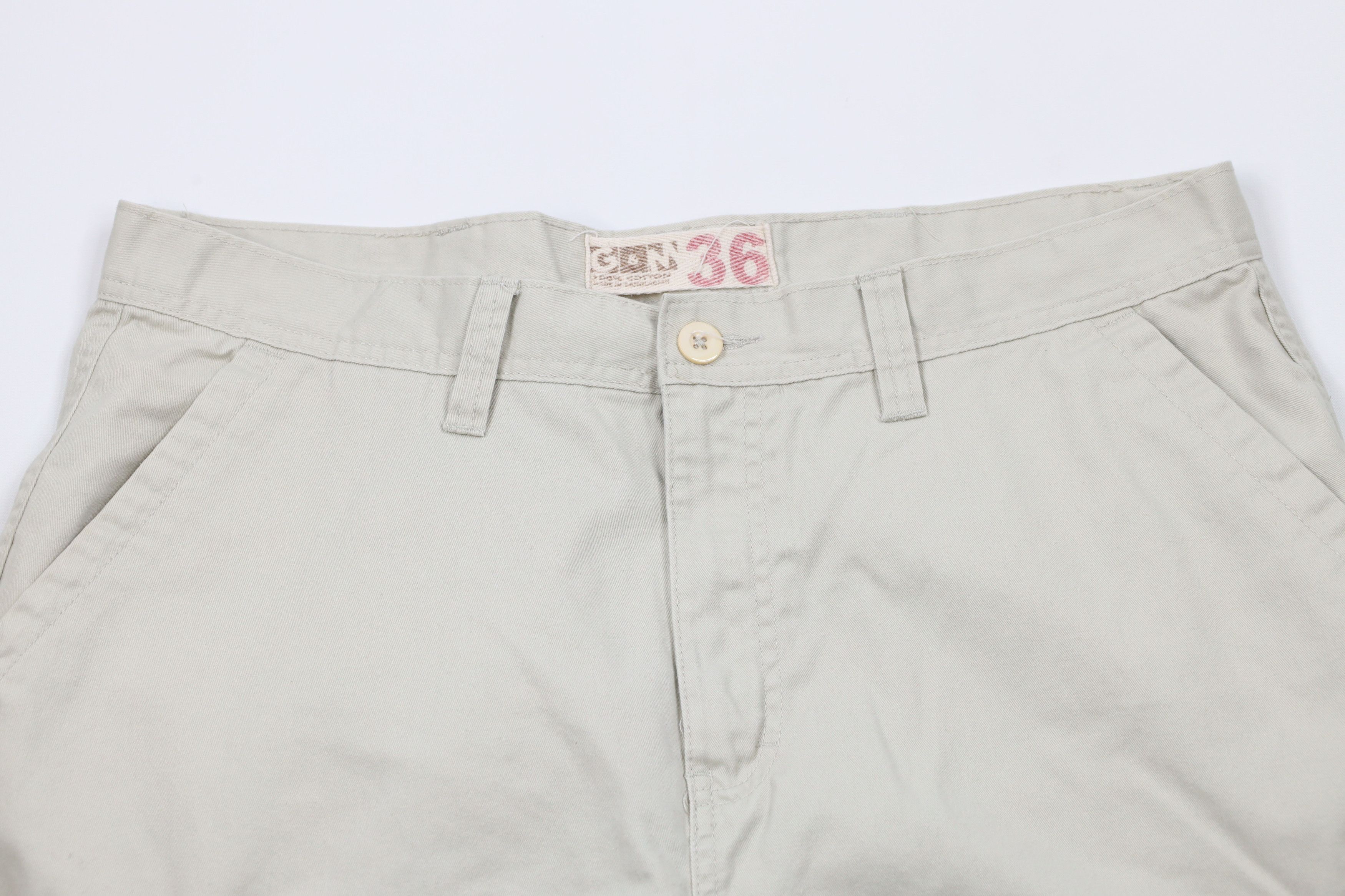 Vintage Vintage 90s Streetwear Baggy Fit Cargo Shorts Beige Cotton Size US 36 / EU 52 - 2 Thumbnail