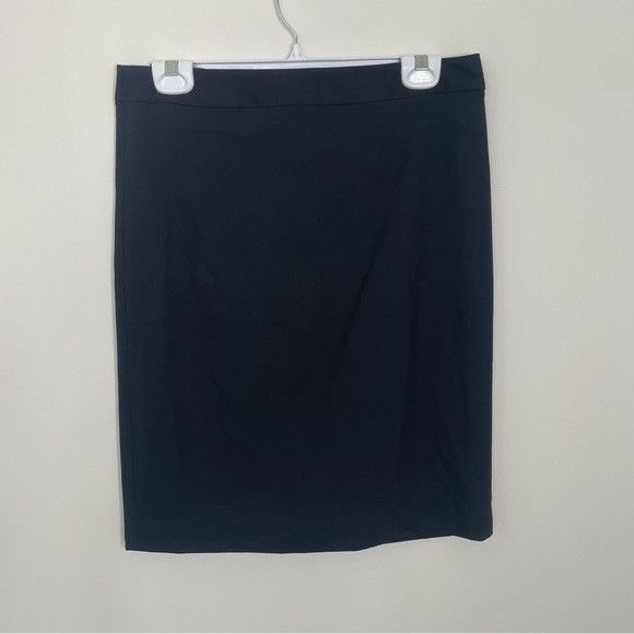 Banana Republic Banana Republic Washable Classic Black Pencil Skirt Size 30" / US 8 / IT 44 - 1 Thumbnail