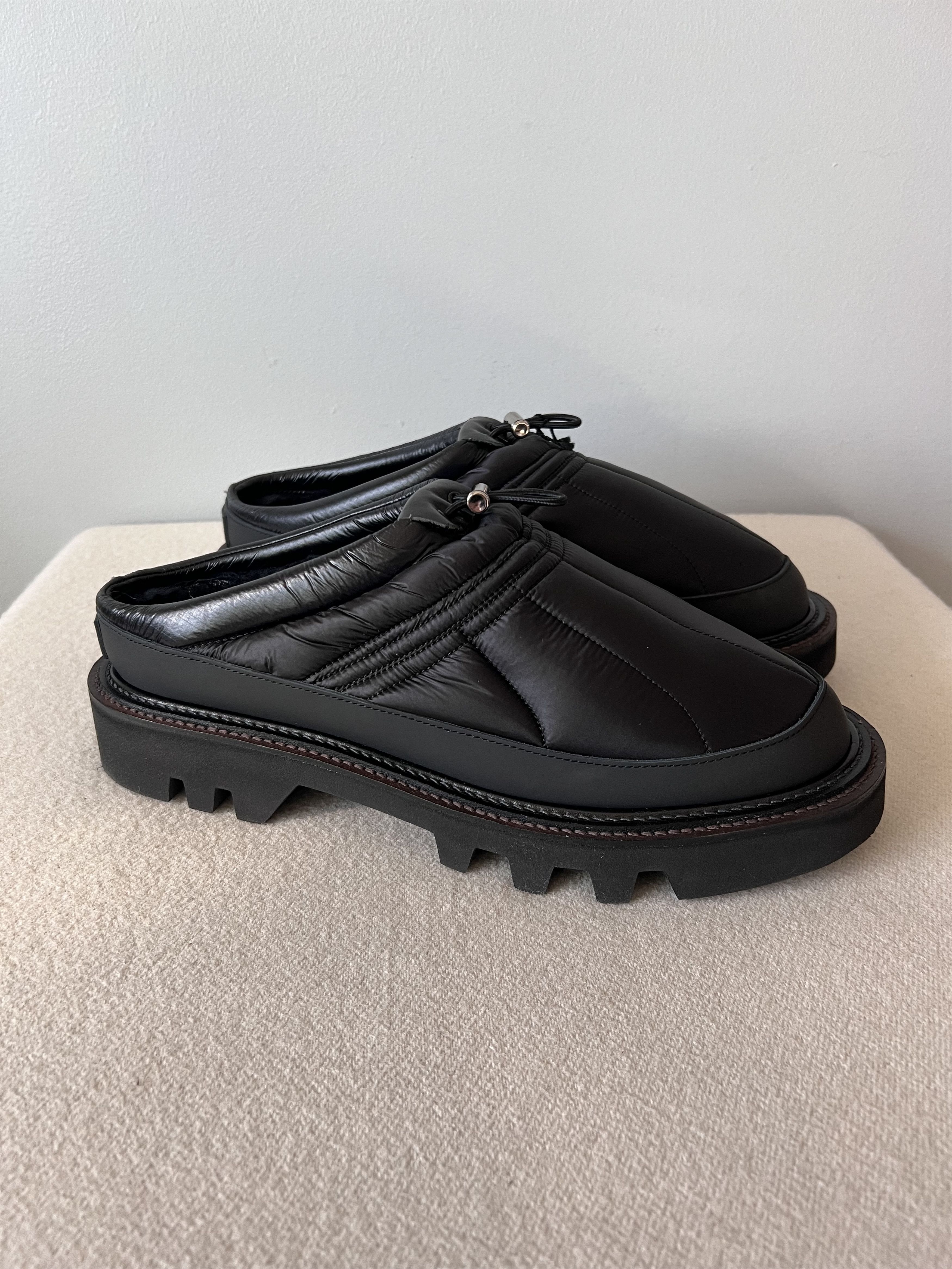 Sacai Sacai Padded Mules in Black Size US 10 / EU 43 - 1 Thumbnail