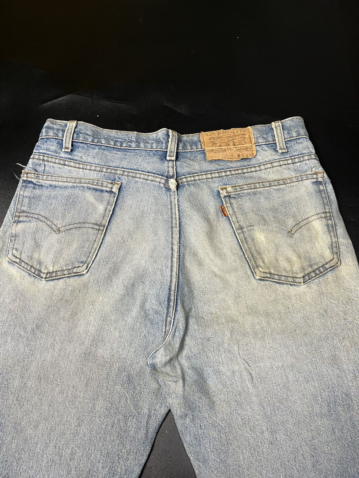 Levi's × Levi's Vintage Clothing 80s Vintage Levis 20517 Orange Tab Distressed Jeans Size US 32 / EU 48 - 4 Thumbnail