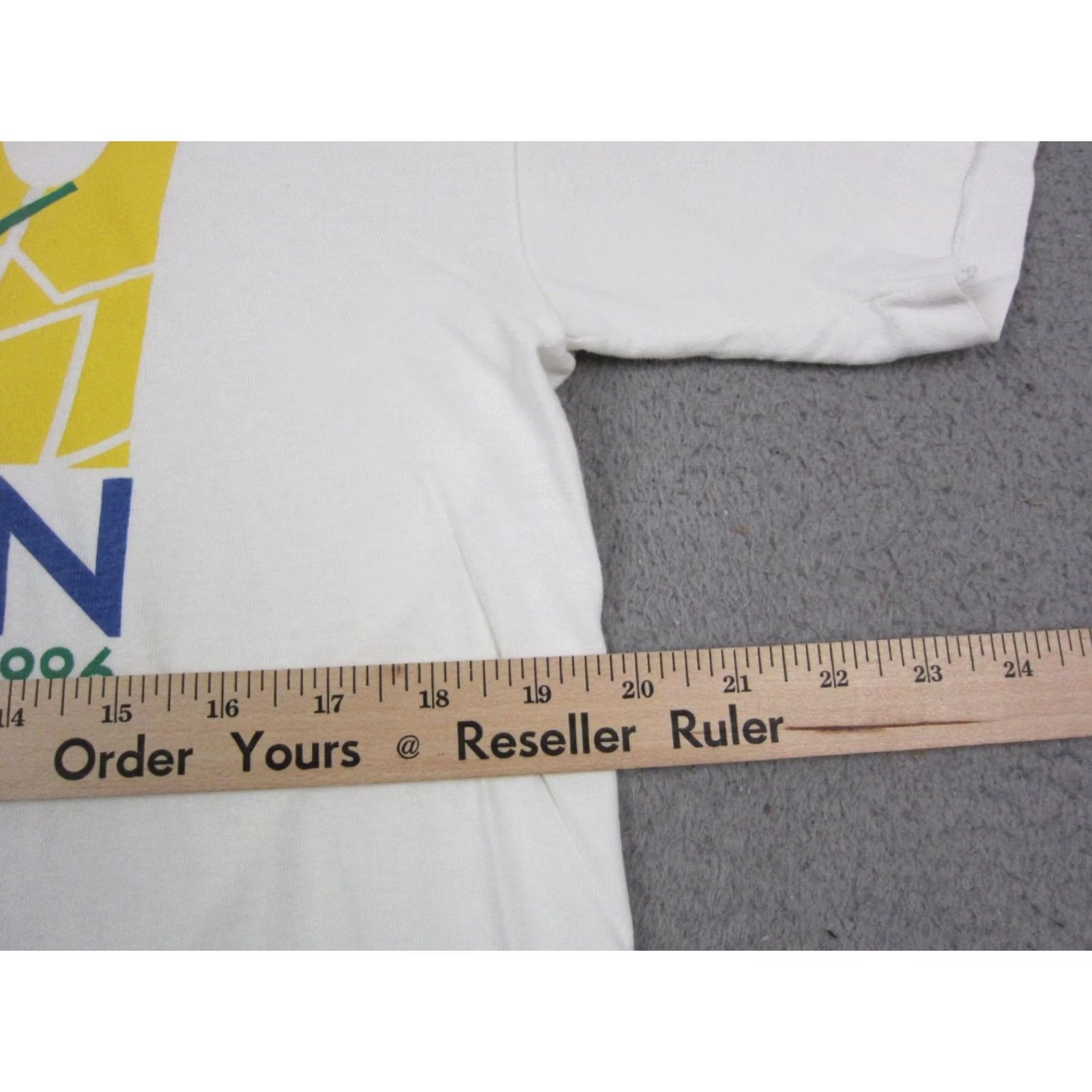 Hanes VINTAGE Hanes River Run Shirt Mens L White University of Iowa Riverfest 90s USA Shirt Size US L / EU 52-54 / 3 - 7 Thumbnail