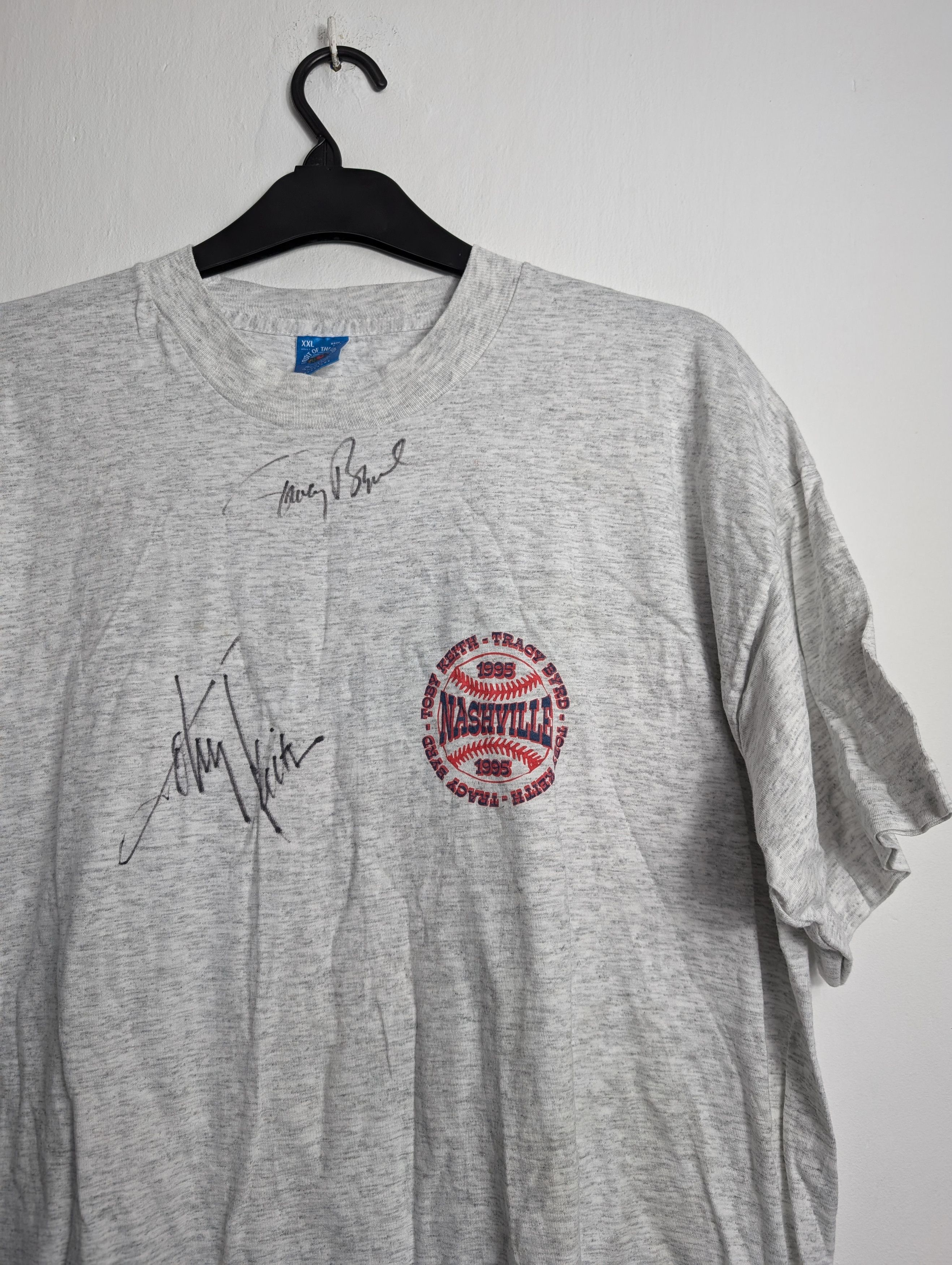 Vintage Vintage 90s Softball Nashville 1995 Graphic T-Shirt Size US XXL / EU 58 / 5 - 4 Thumbnail