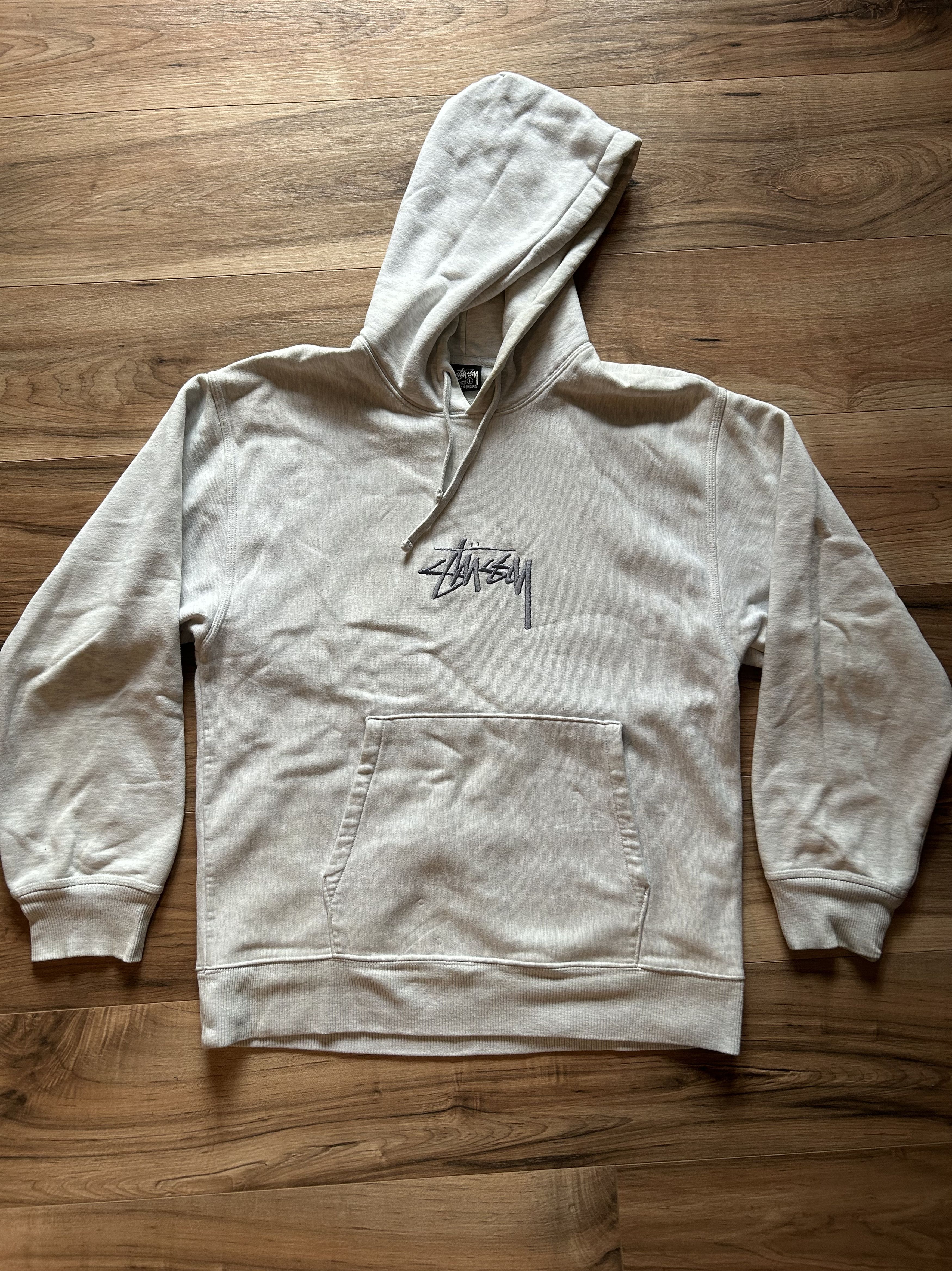 レア【STUSSY】BUILT IN USA HOODIE ☆ バック ロゴ ☆ フーディ stussy ステューシー パーカー フーディ センターロゴ プリント
