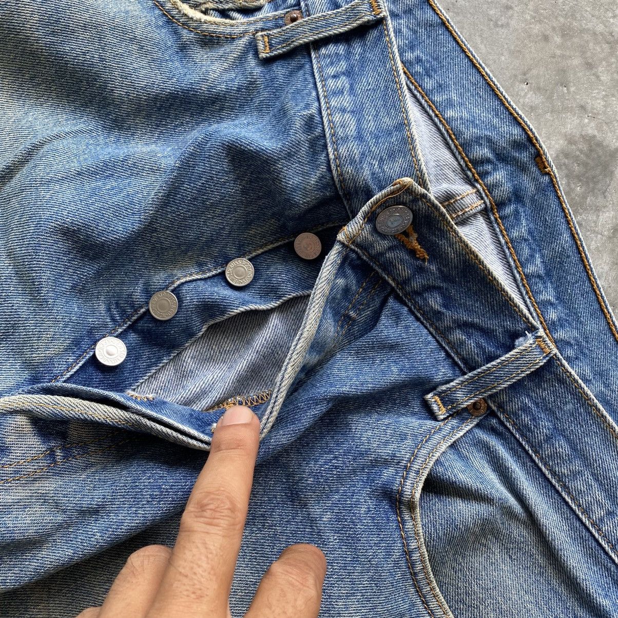 Levi's Vintage Y2K Levis 501 Distressed Denim w36 Size US 36 / EU 52 - 6 Thumbnail
