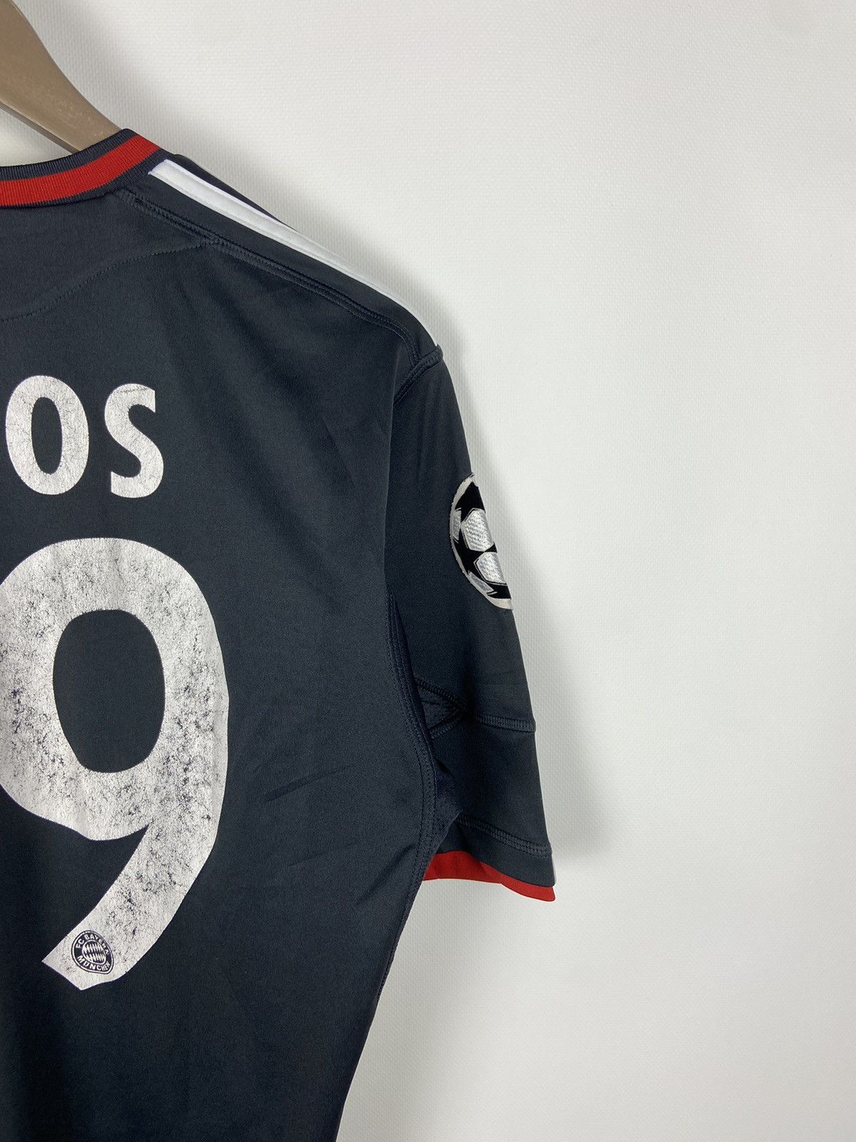Vintage JERSEY ADIDAS BAYERN MUNICH FOOTBALL SHIRT 2011 TONI KROOS Size US M / EU 48-50 / 2 - 16 Thumbnail