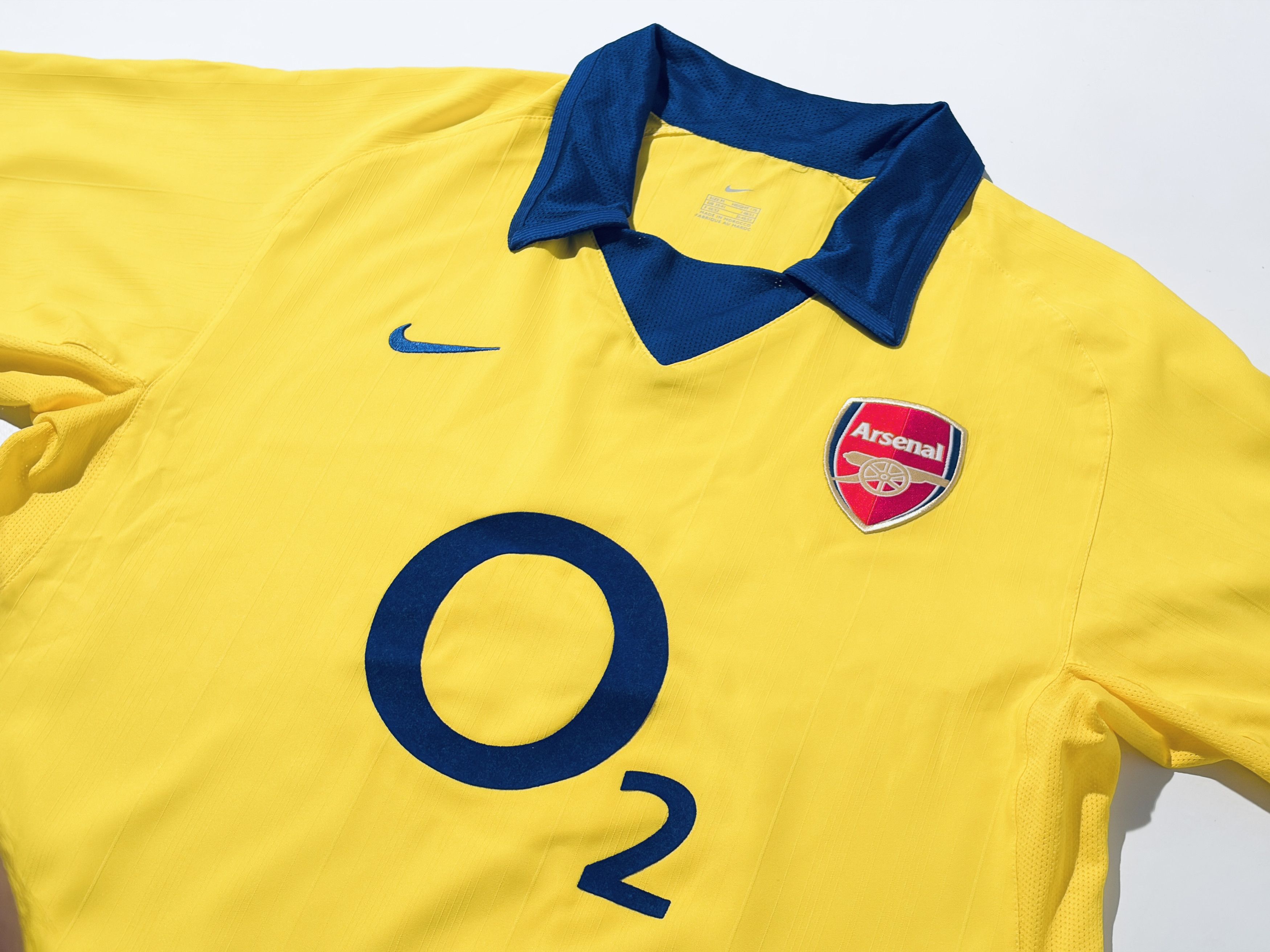 Nike Arsenal Champions League Away Jersey 2003 - 2004 Size US M / EU 48-50 / 2 - 9 Thumbnail