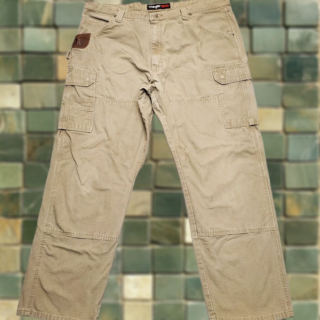 Wrangler Wrangler Pants Mens 42x32 Green Riggs Workwear Carpenter Cargo Ripstop Canvas 5-Pocket Utility Belt Loops Size US 42 / EU 58 - 1 Thumbnail