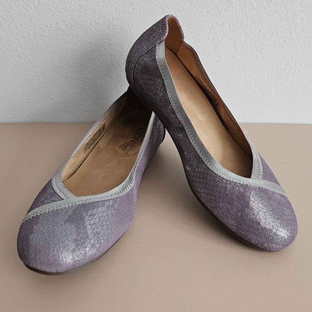 Vionic VIONIC Leather Caroll Purple Ballet Flats w/Arch Support 8 Size US 8 / IT 38 - 1 Thumbnail