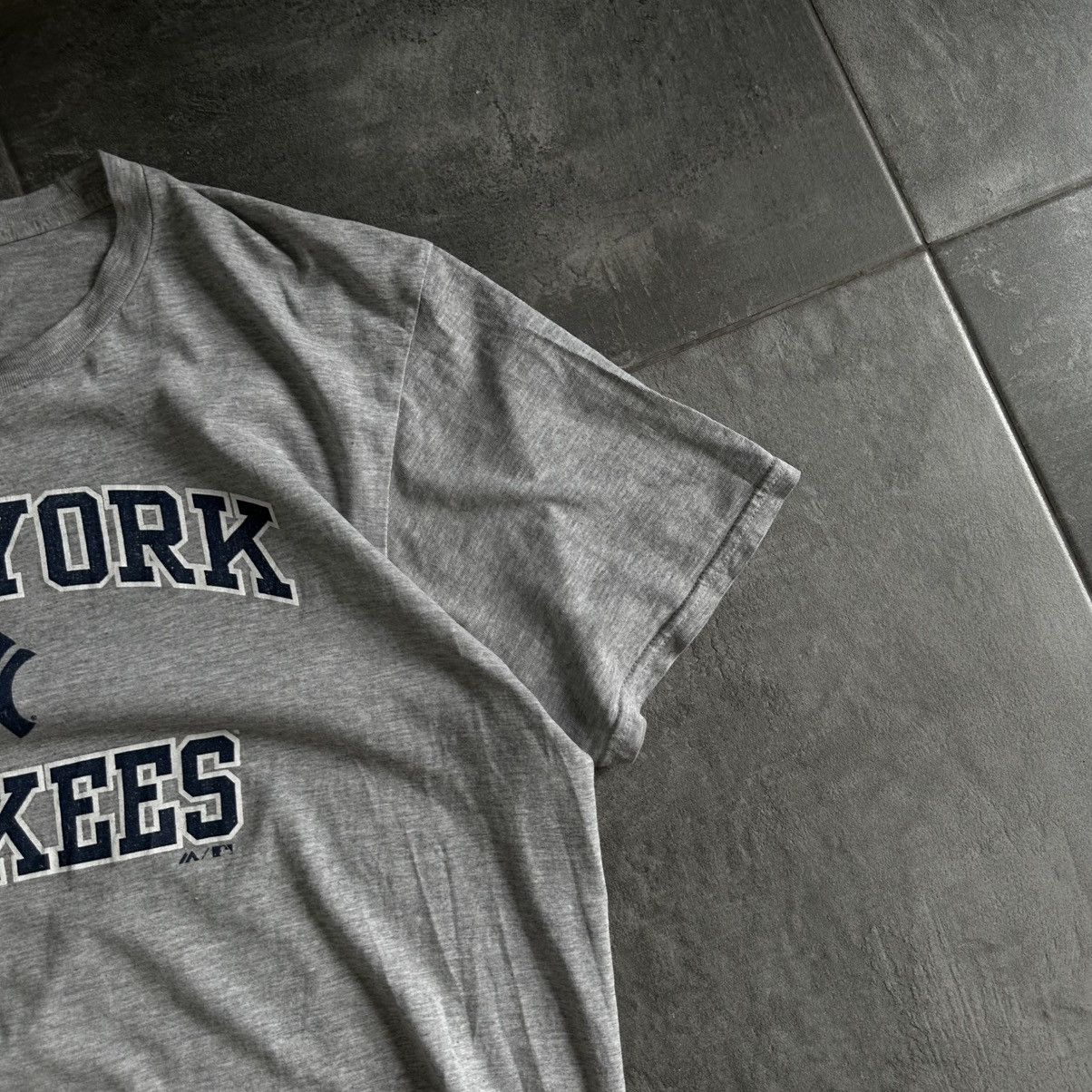 New Era × Vintage Vintage New Era Yankees T-shirts Big Logo Rap Y2K 00s Size US L / EU 52-54 / 3 - 10 Thumbnail