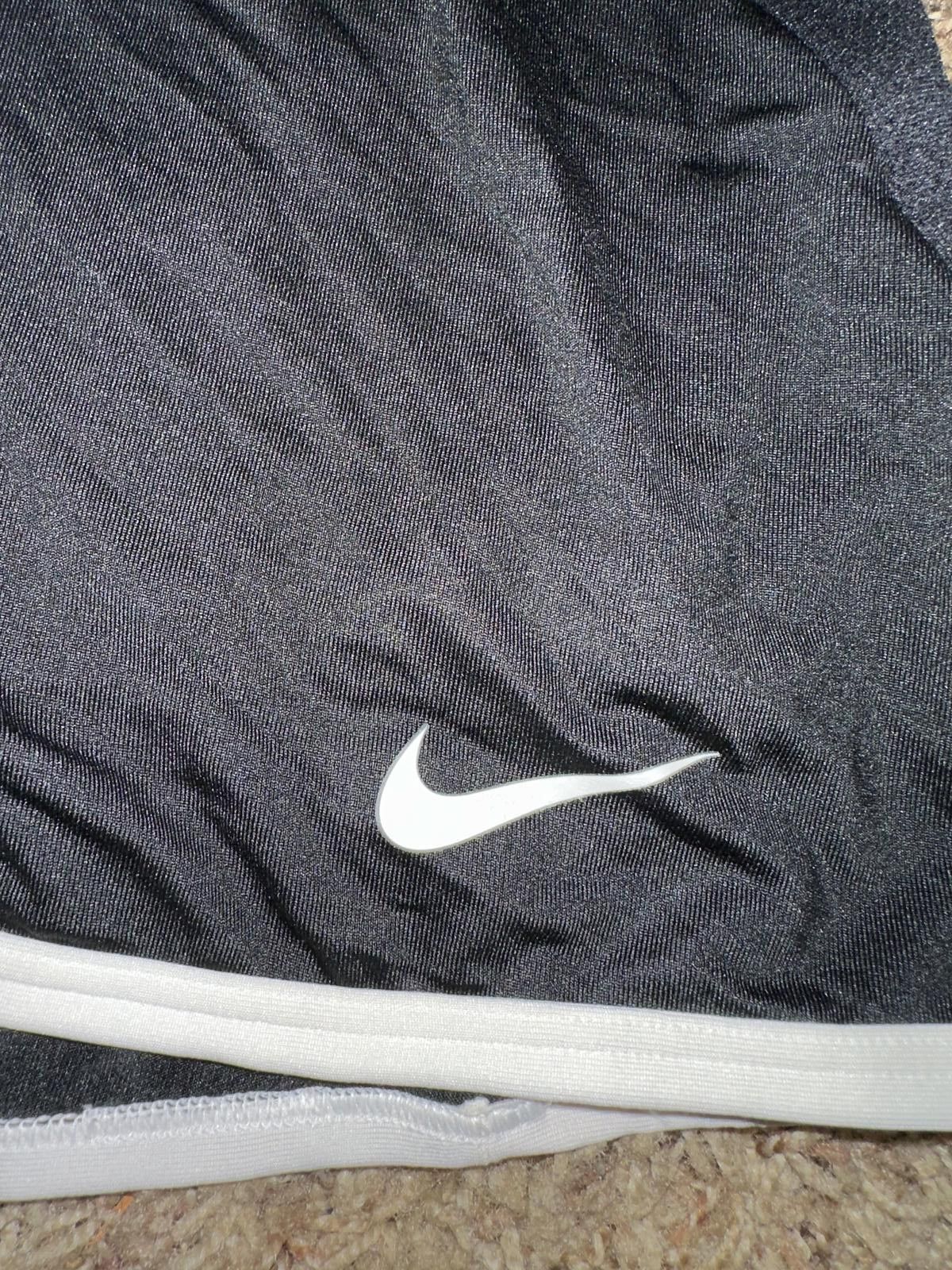 Nike Nike Women’s Power Black/White Skort Size 26" / US 2 / IT 38 - 2 Thumbnail