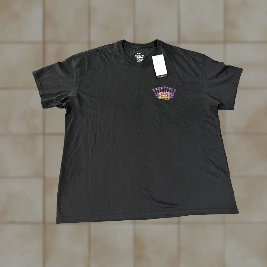 Nike Nike Shirt Mens 2XL Black Greatness Crown Graphic Lebron James Basketball Shirt Mens 2XL Black Greatness Crown Nike Swoosh Graphic Tee Size US XXL / EU 58 / 5 - 1 Thumbnail