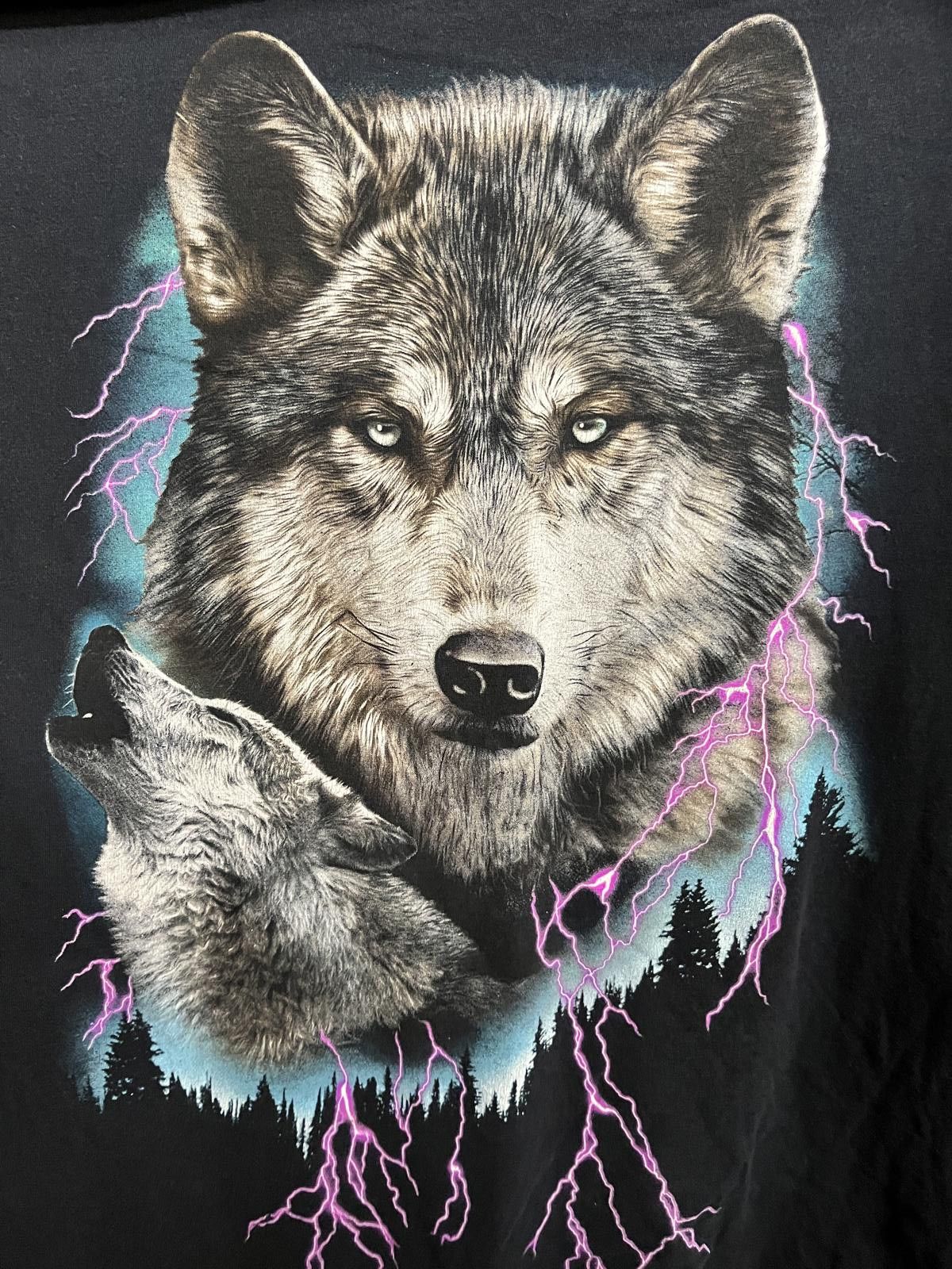 Designer Vintage Wolf Lightning Tee - Wolves Howling T-shirt - Size US S / EU 44-46 / 1 - 2 Thumbnail