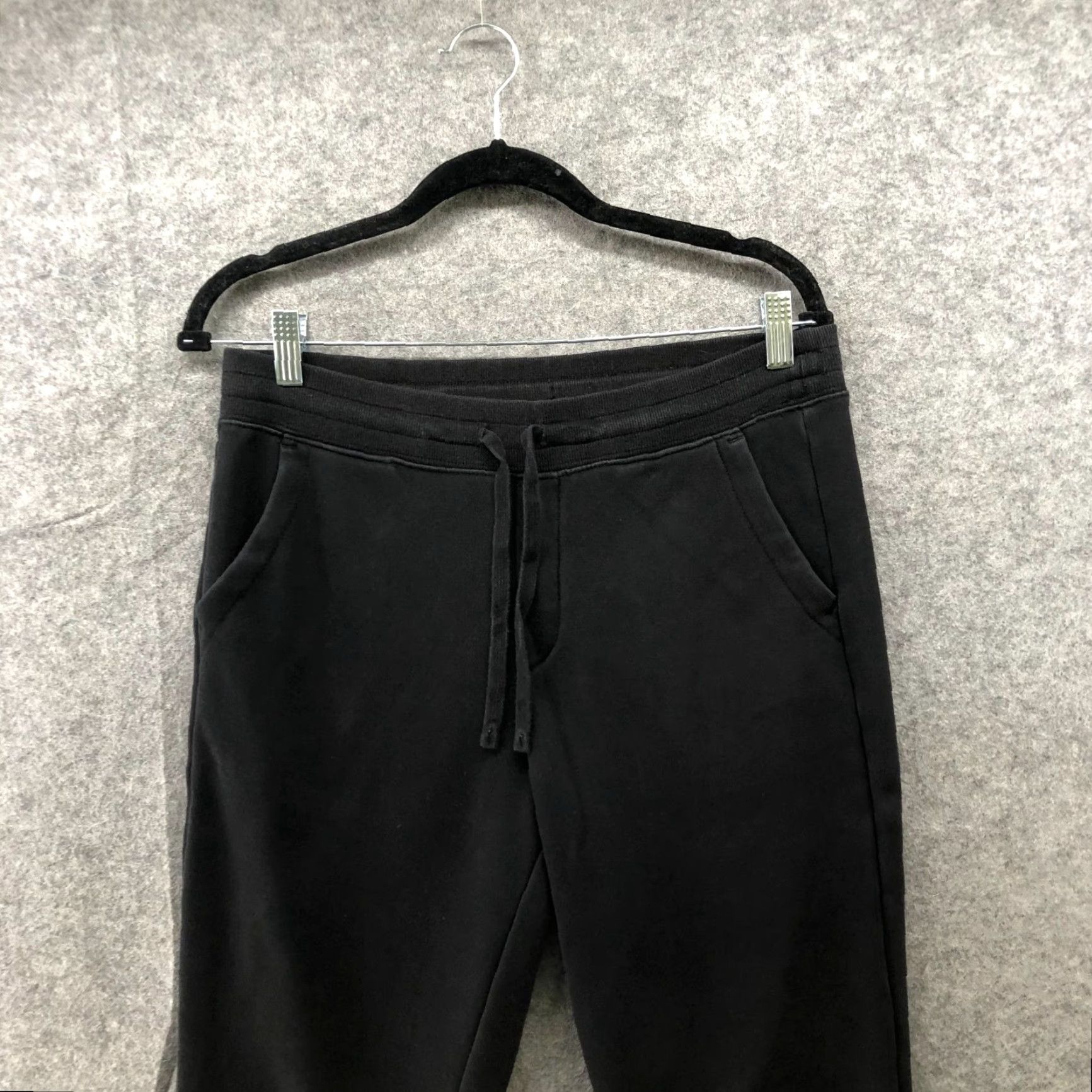 Uniqlo Uniqlo Jogger Sweatpants Womens L Black Drawstring Fleece Athletic Wear Tapered Inseam 24.5 in Stock Size 36" / US 14 / IT 50 - 3 Thumbnail