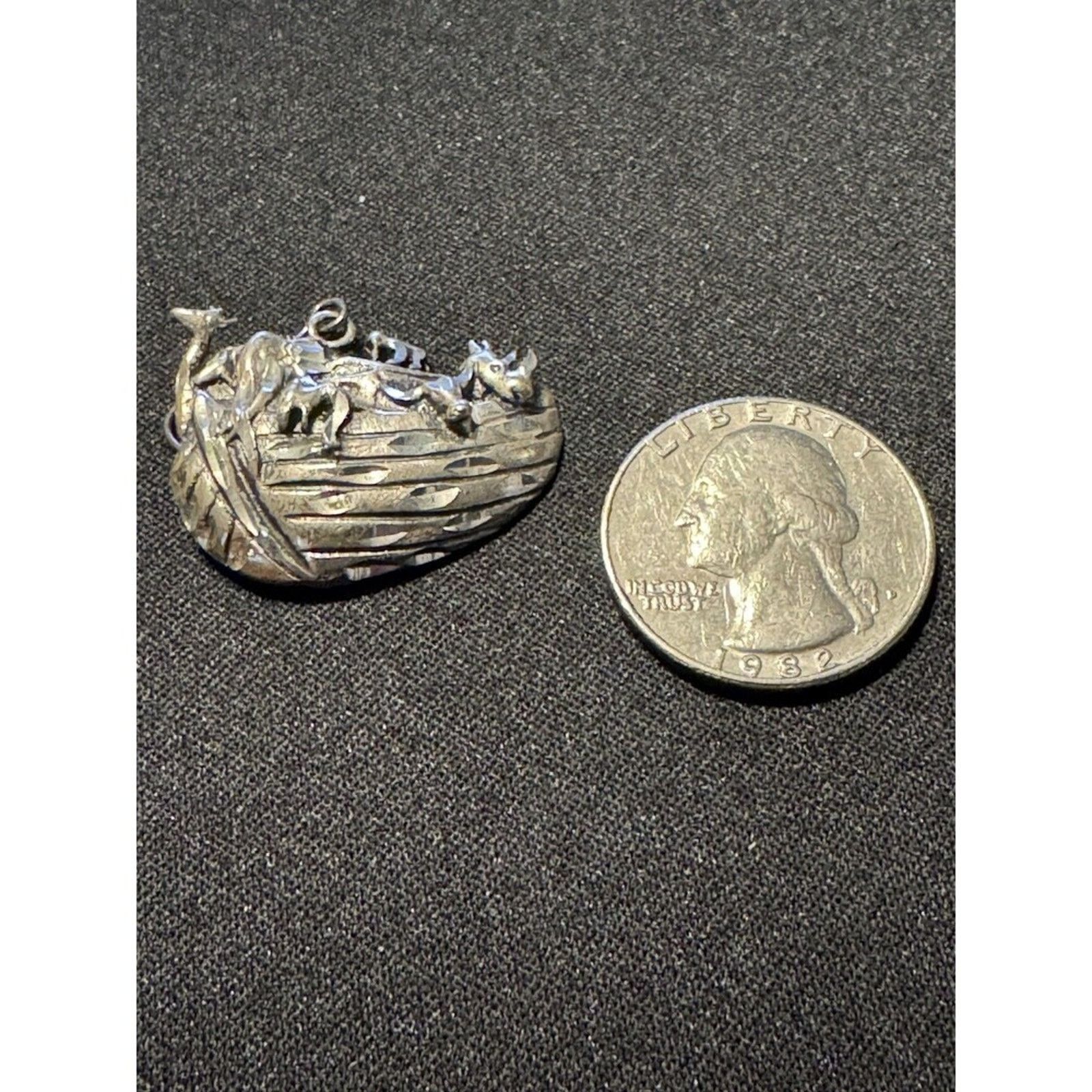 Other 925 Sterling Silver Noah's Ark Hook Earrings Size ONE SIZE - 5 Thumbnail