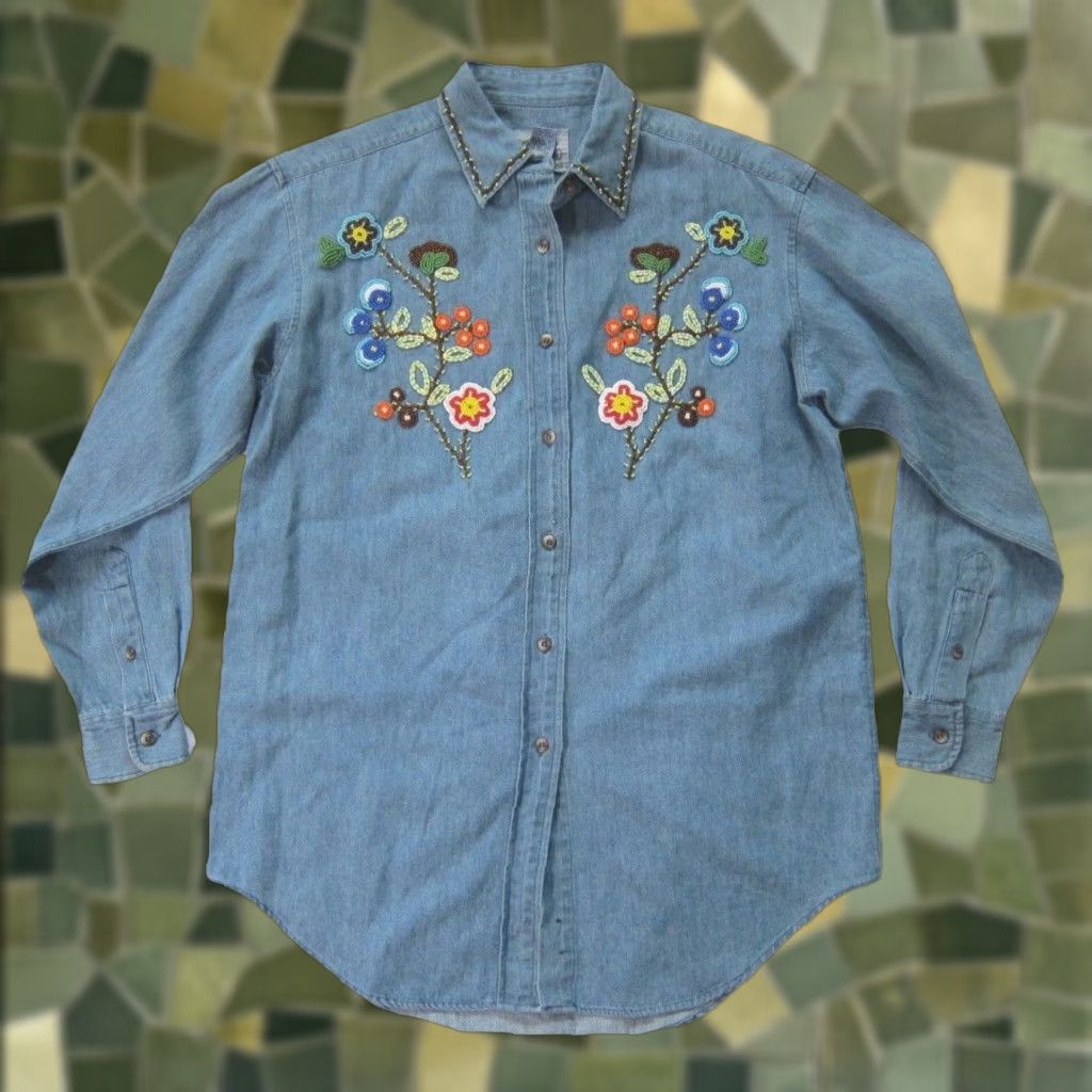 Vintage VINTAGE Cambridge Dry Goods Cotton Blue Denim Floral Beaded Western Shirt M-L Size M / US 6-8 / IT 42-44 - 1 Thumbnail