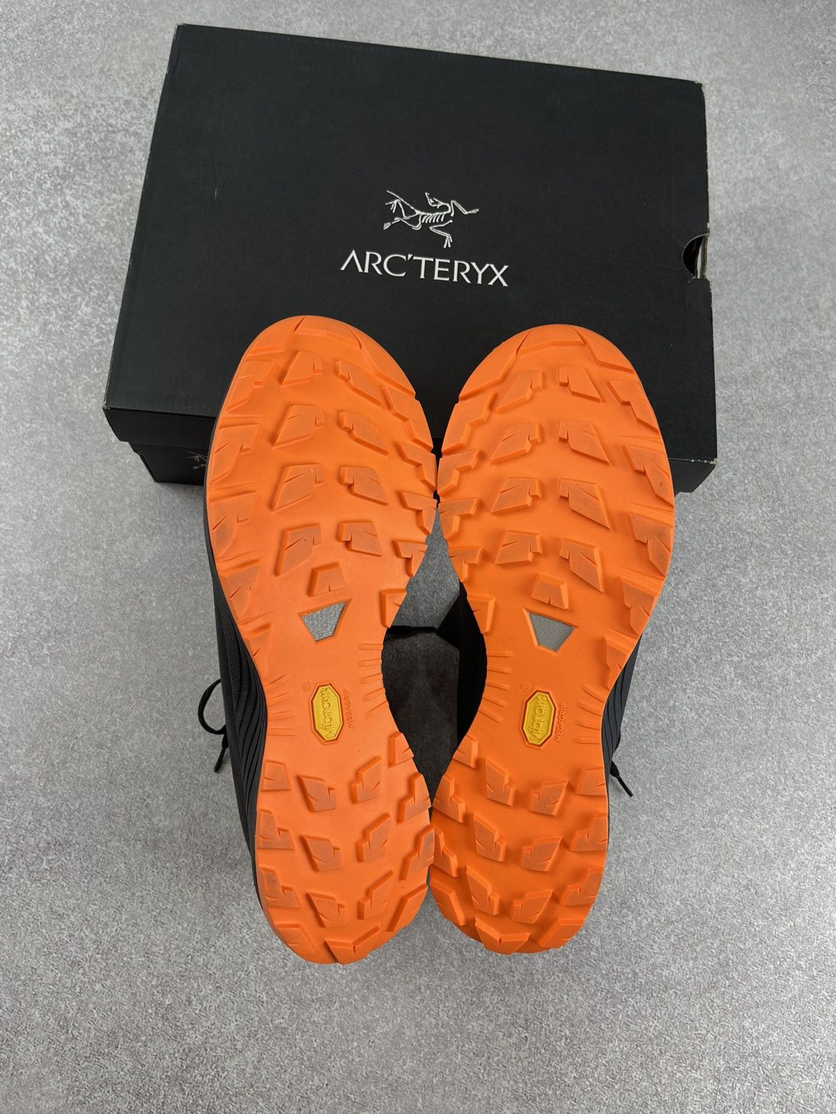 Arc'teryx Arcteryx Vertex Black/Bright Phenom Sneakers Size US 13 Size US 13 / EU 46 - 11 Thumbnail