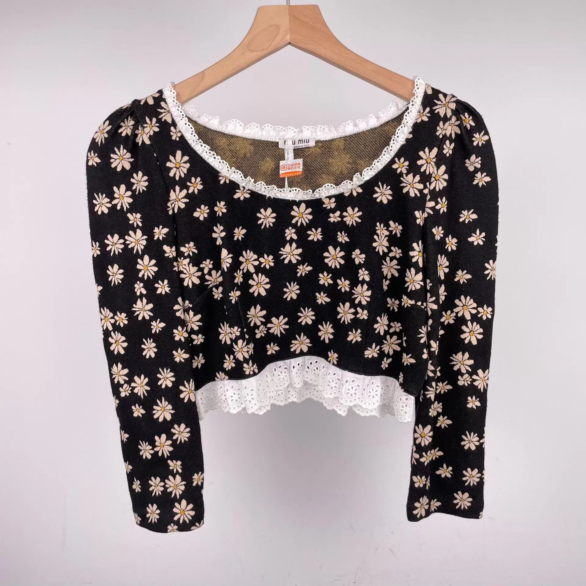 Miu Miu MIU MIU Black Daisy Floral Short Top Size S Size S / US 4 / IT 40 - 1 Thumbnail