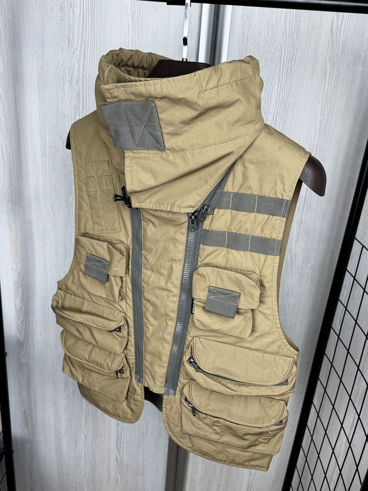 G-Star G-Star Raw E 3D Multi Pockets Poplin Vest Sand Beige Size US S / EU 44-46 / 1 - 8 Thumbnail