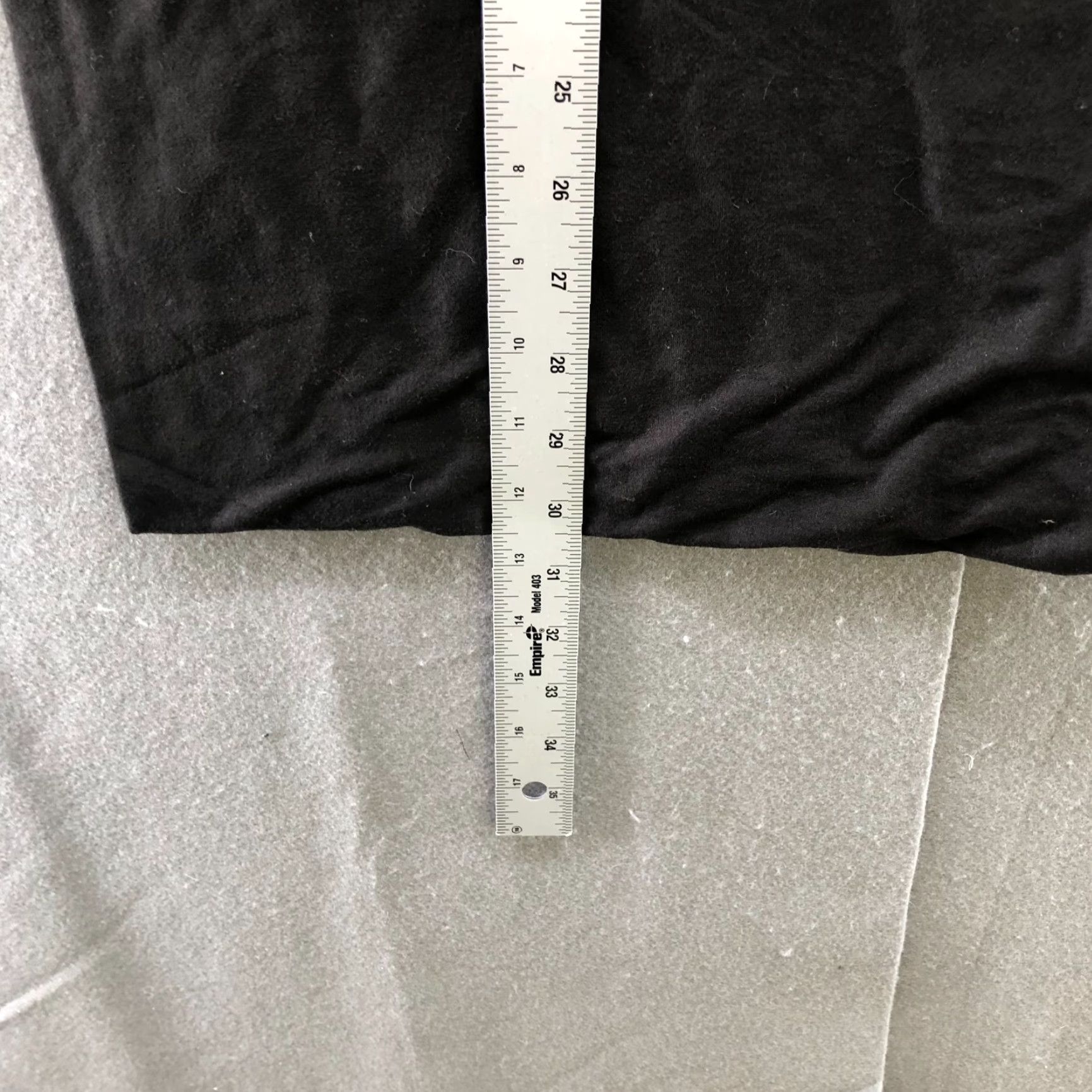 Beyond Yoga NWT Beyond Yoga Infinity Scarf Zip Pocket Black One Size Womens Running Scarf Size ONE SIZE - 7 Thumbnail