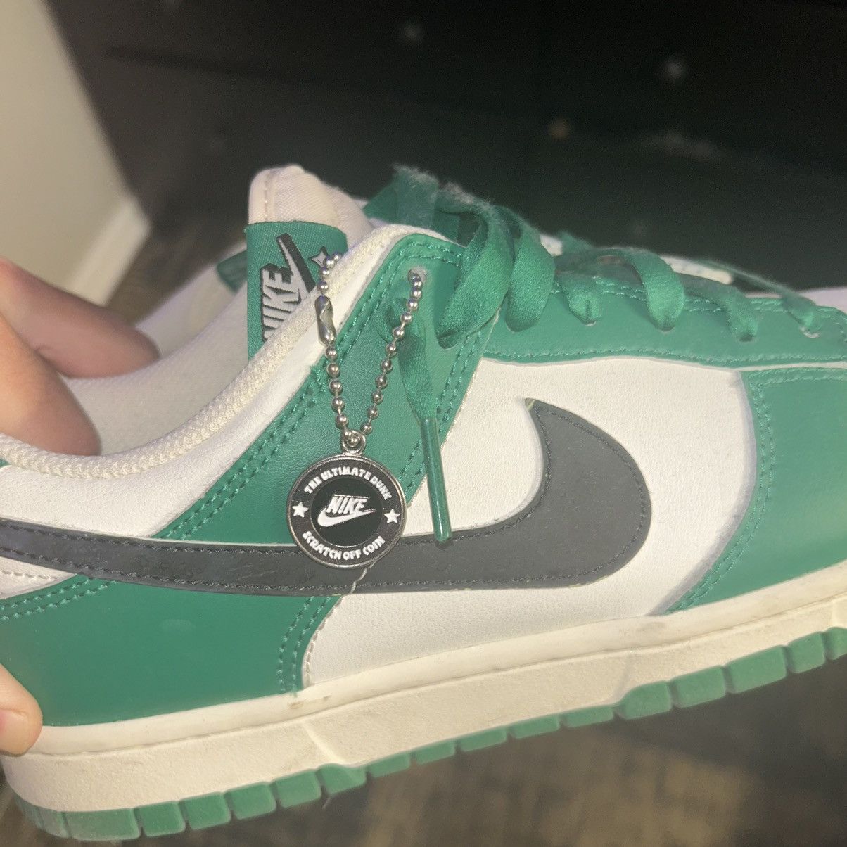Jordan Brand × Nike Nike Dunk Low SE Size US 8 / EU 41 - 5 Thumbnail