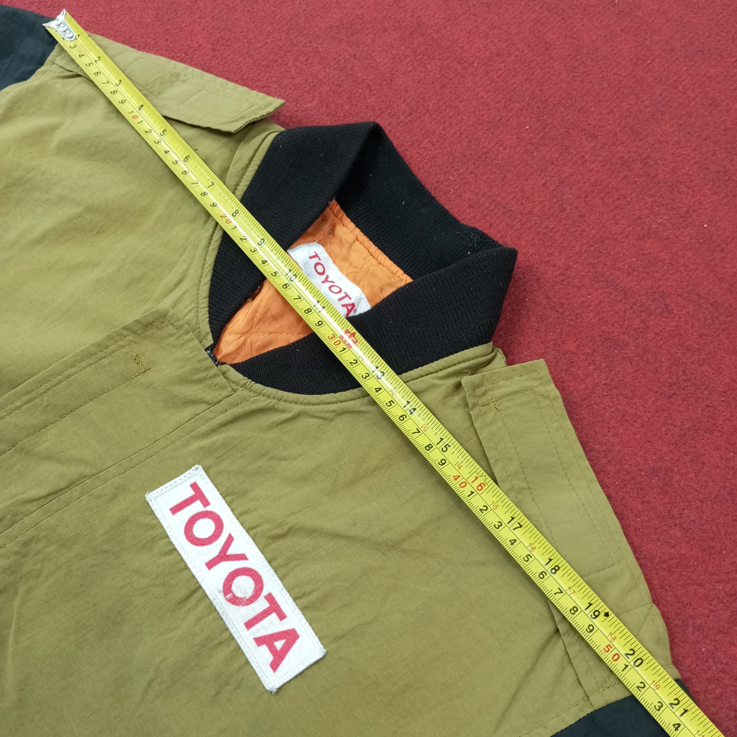Japanese Brand Vintage Toyota Japanese Motorsports Racing Jacket c238n11 Size US M / EU 48-50 / 2 - 10 Thumbnail