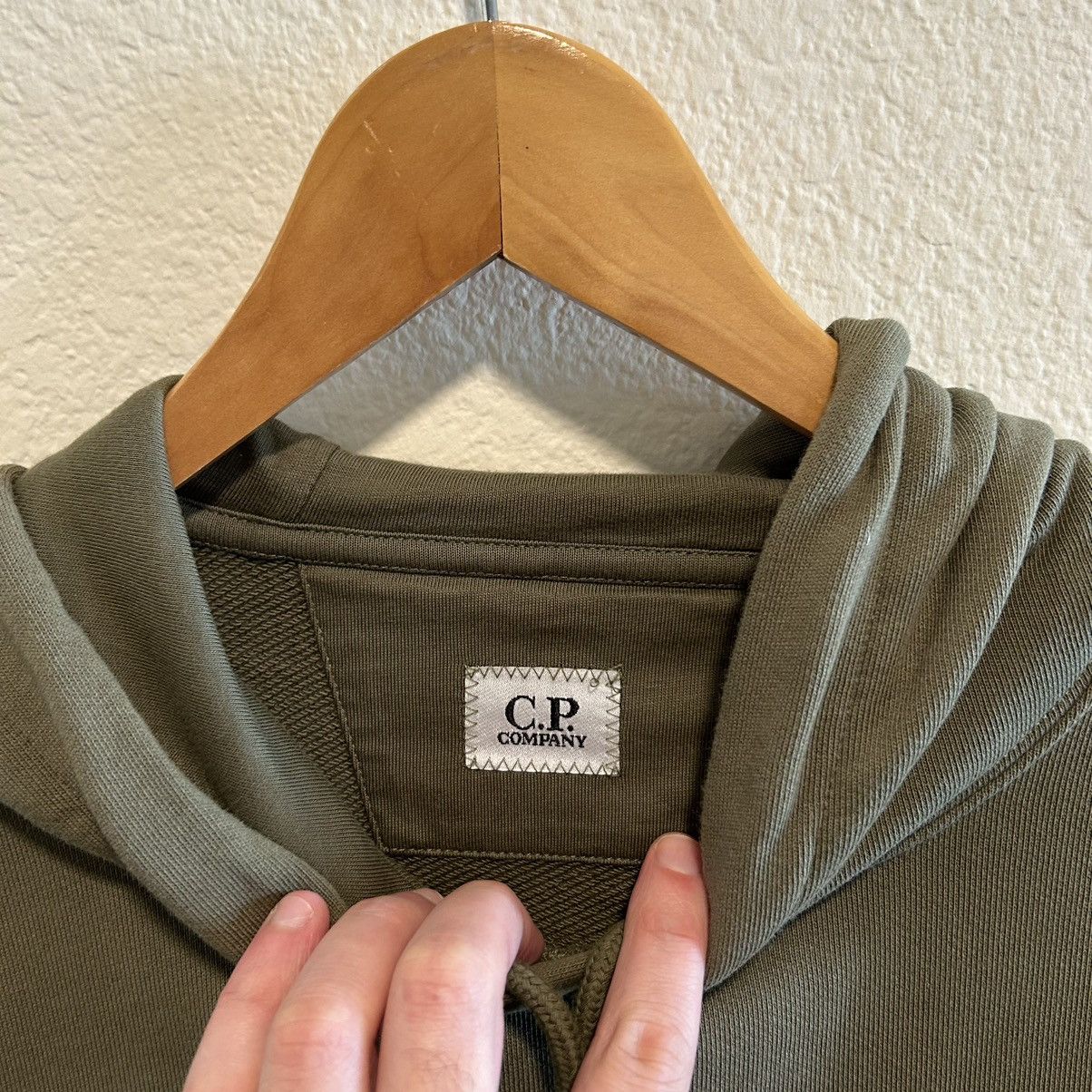 C.P. Company CP Company Raised Diagonal Lens Hoodie Size US L / EU 52-54 / 3 - 4 Thumbnail